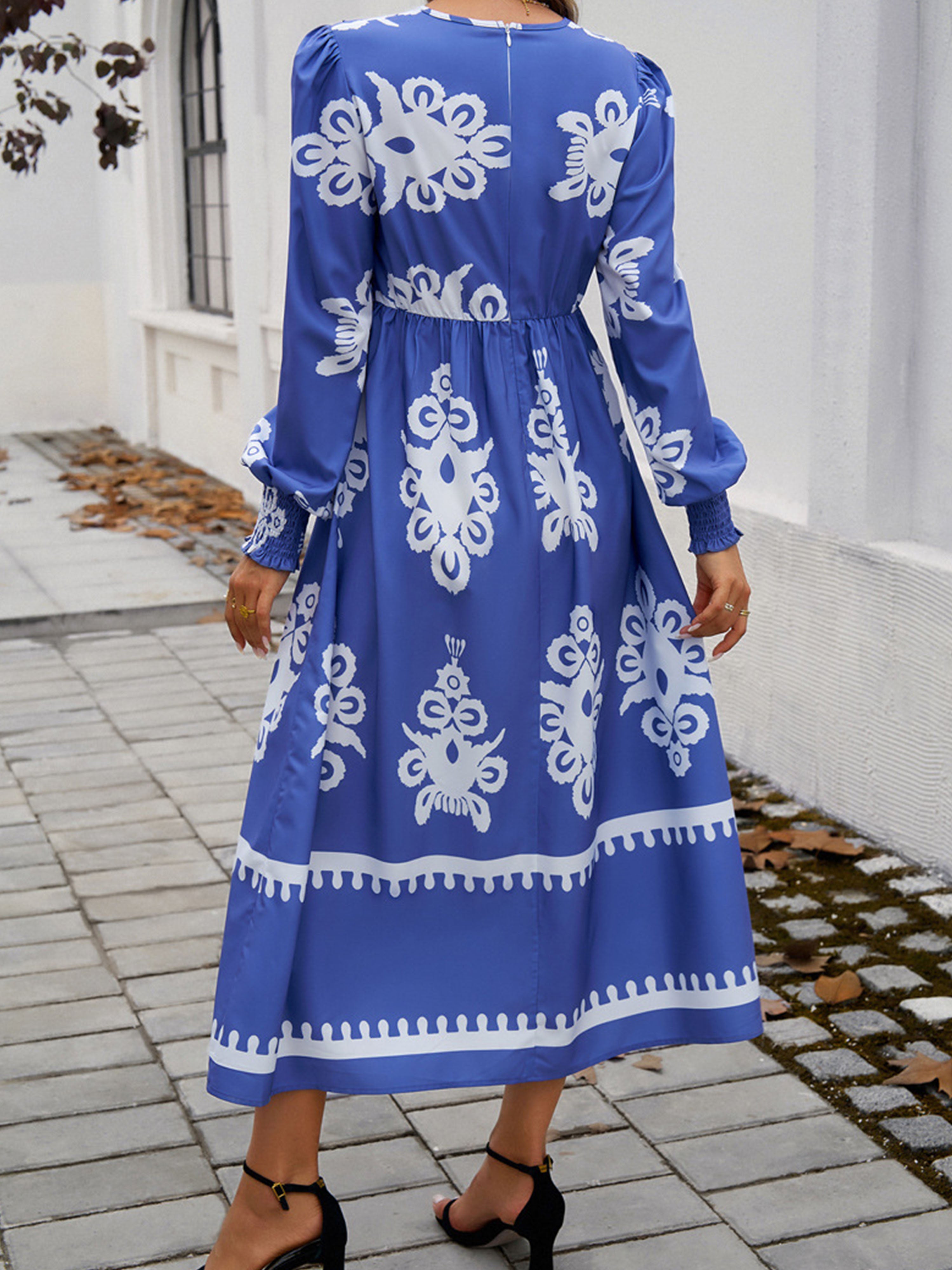 Robe Invitée Mariage à Contraste de Bleu Encolure en V à Manches Longues et Taille Empire