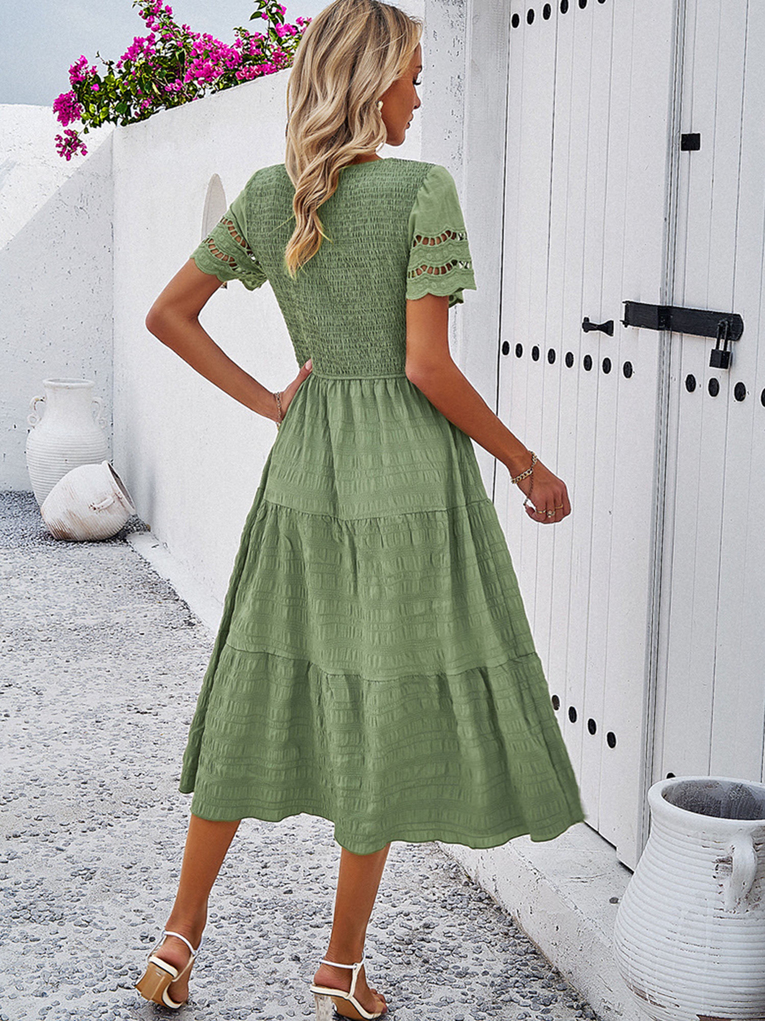 Robe en Sauge Poudrée Col Rond Manches Courtes Trapèze Robe Invitée de Mariage