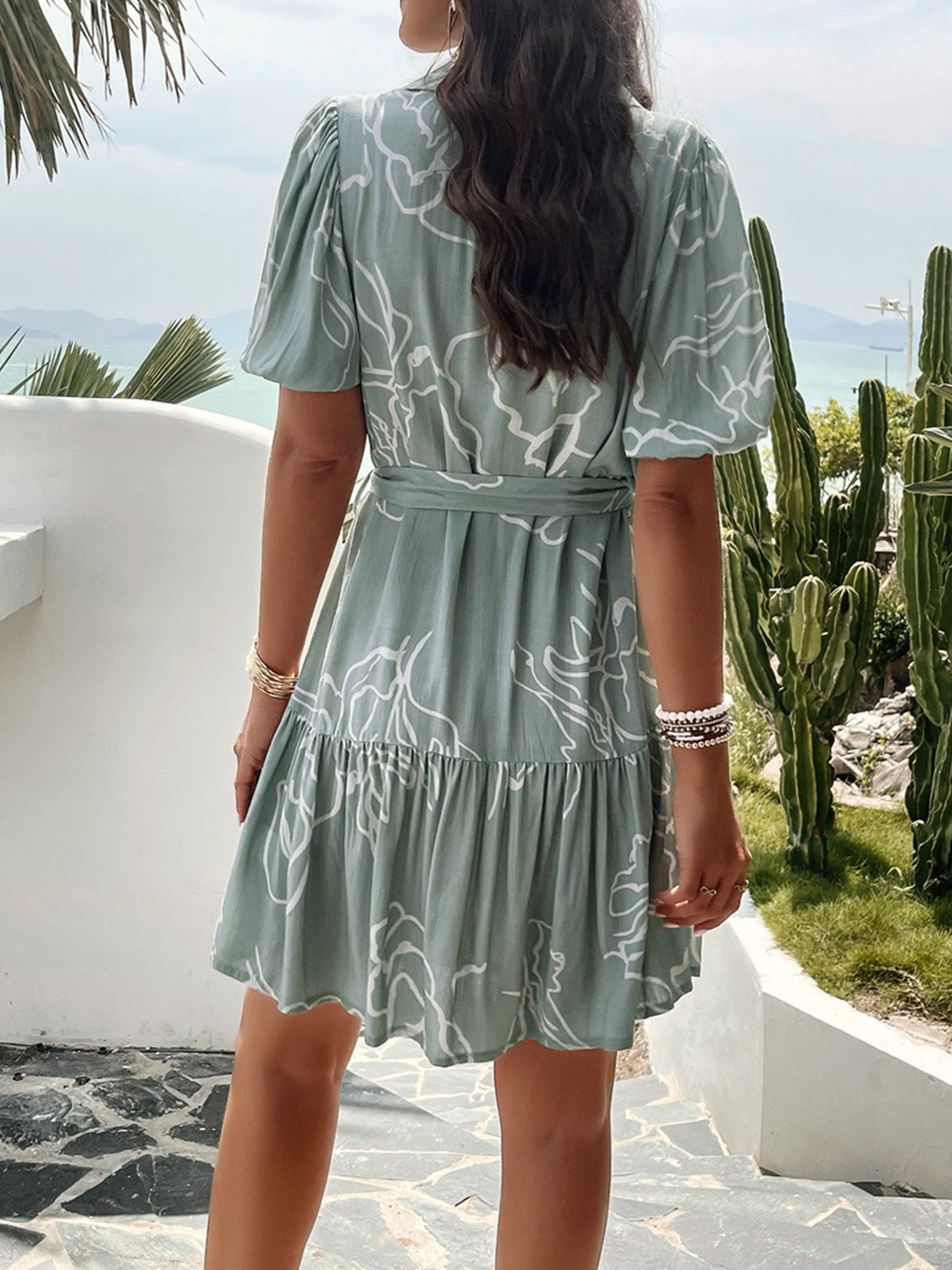 Robe en Sauge Poudrée Trapèze Col Polo Manches Courtes Robe Invitée de Mariage
