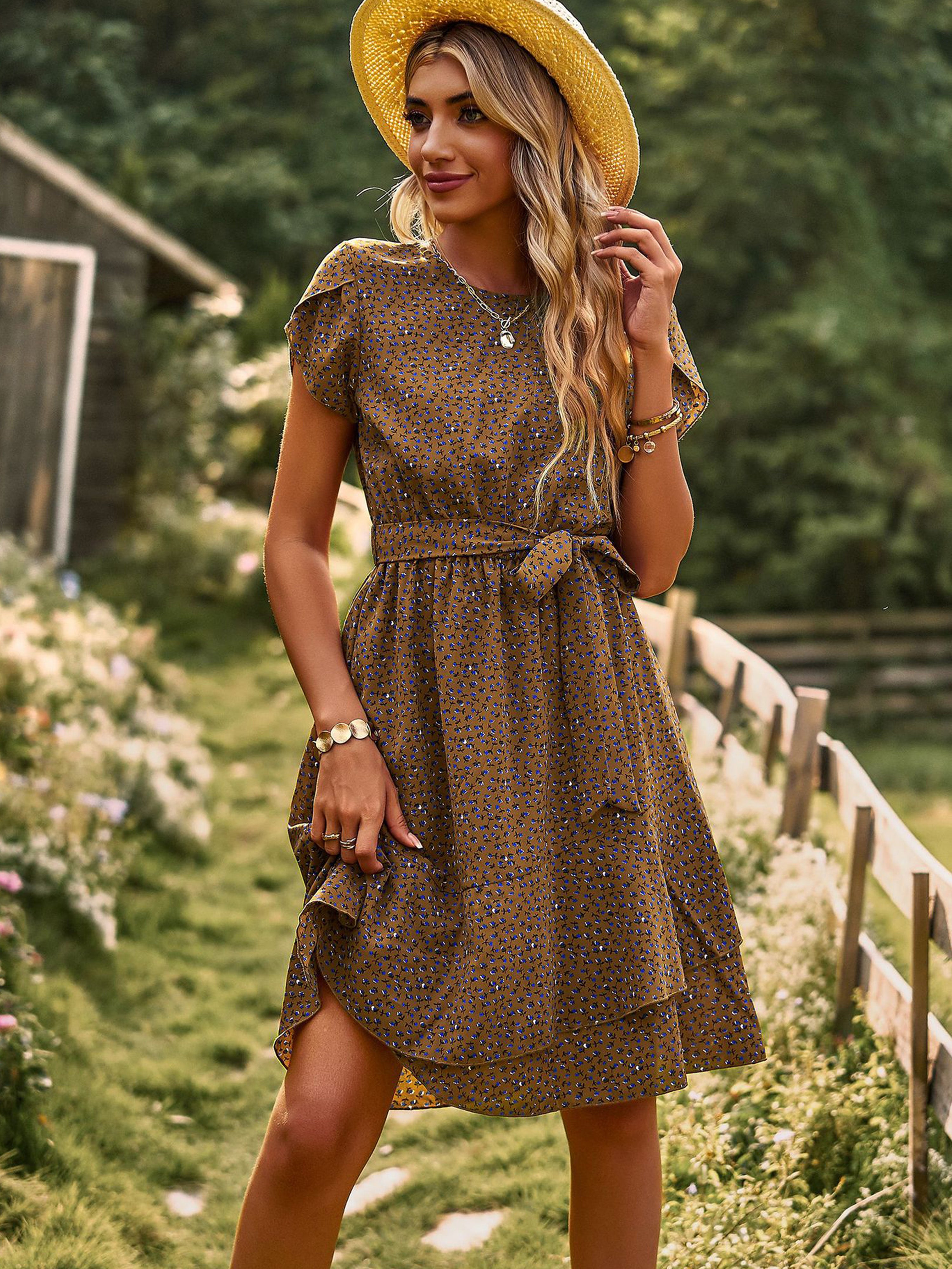 Robe Trapèze Col Rond Manches Courtes Noeud Papillon Robe Invitée de Mariage en Brun