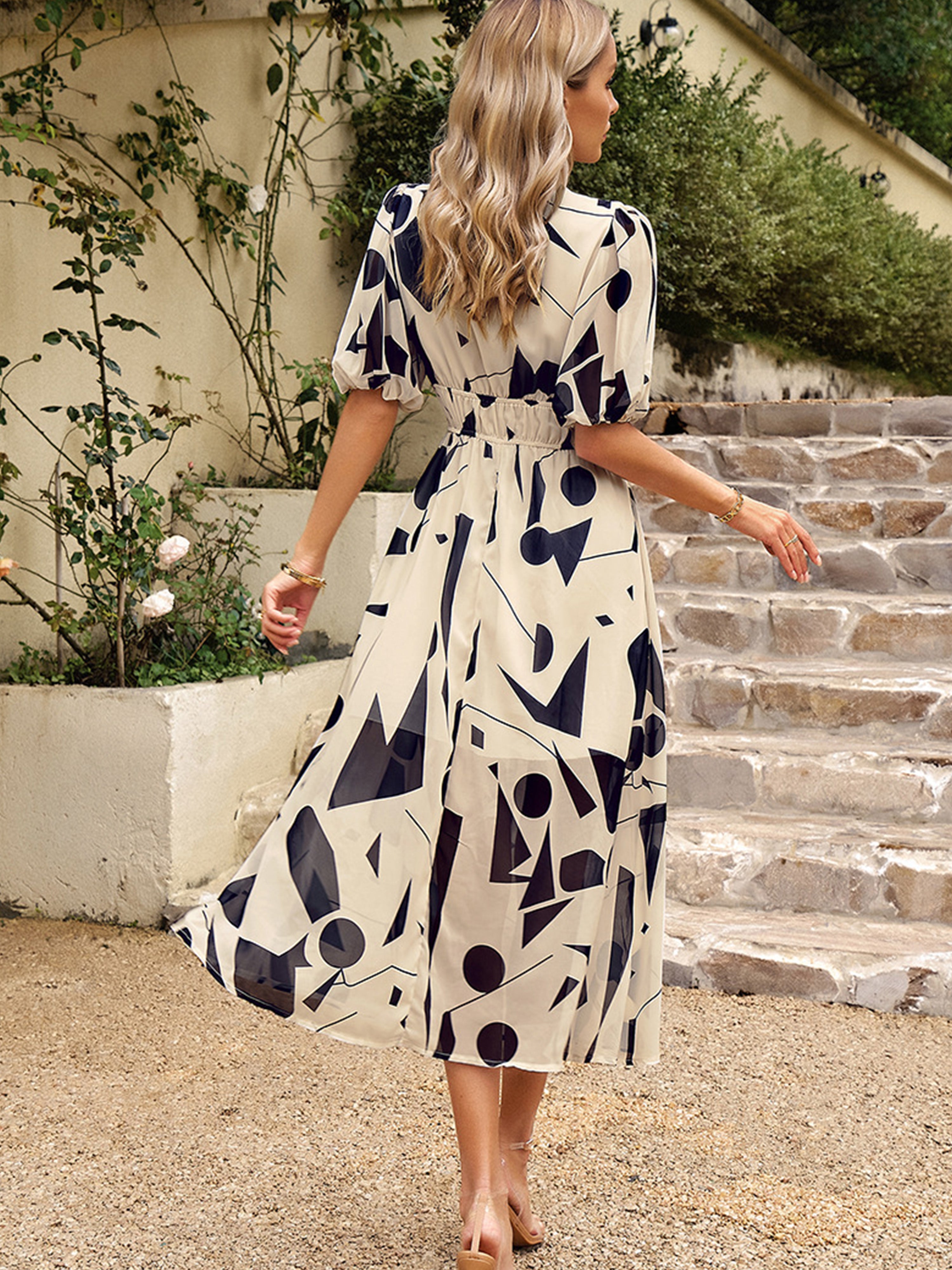 Robe Trapèze Col V Manches Courtes Robe Invitée de Mariage en Abricot