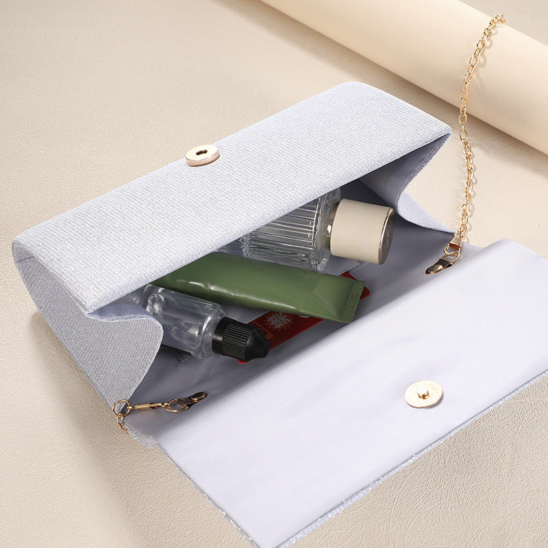 Pochette élégante rétro avec chaîne et diamants