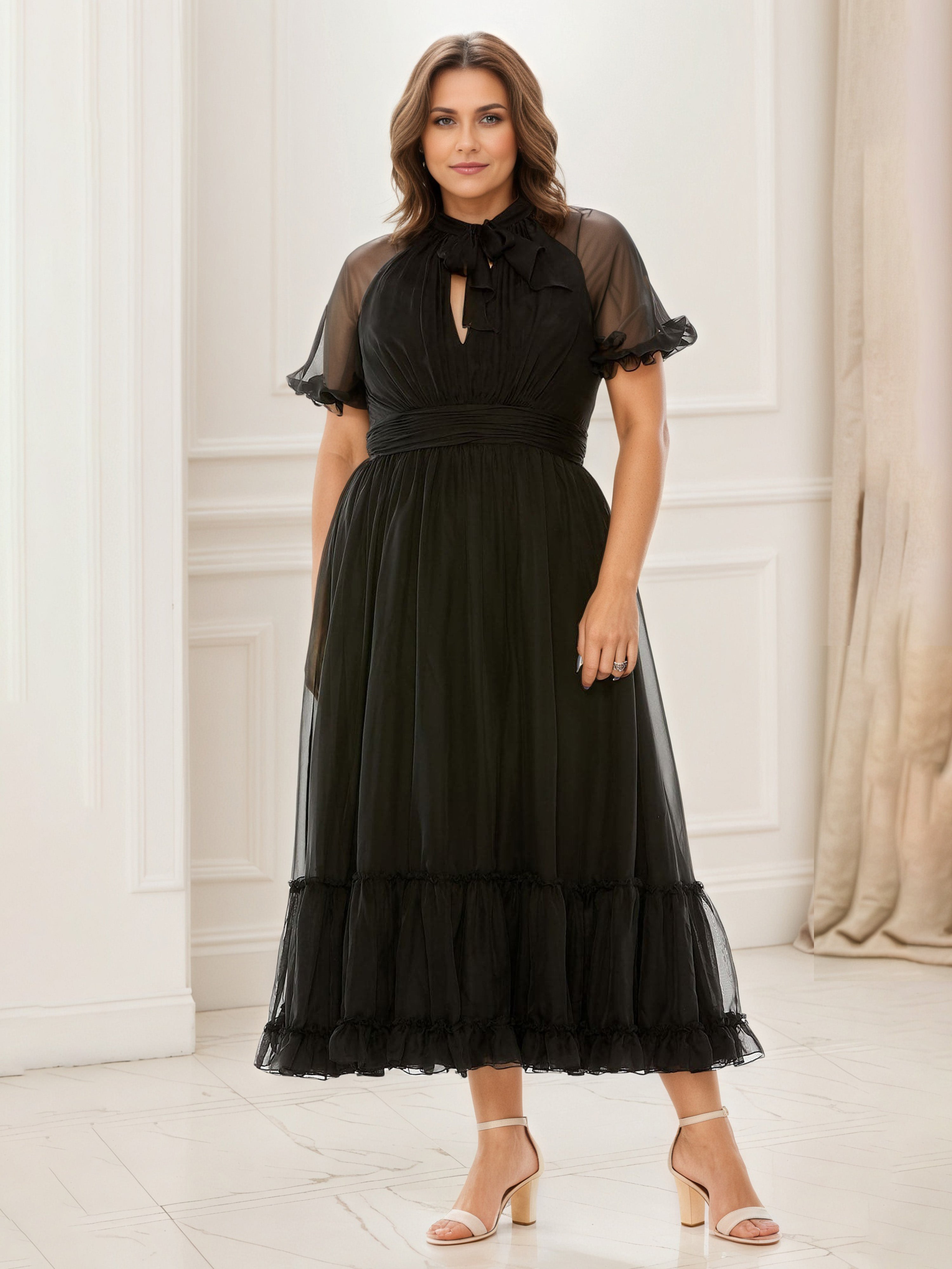 Elégante Robe de Soirée Noir Col Rond Tulle Trapèze à Manches Courtes Transparentes