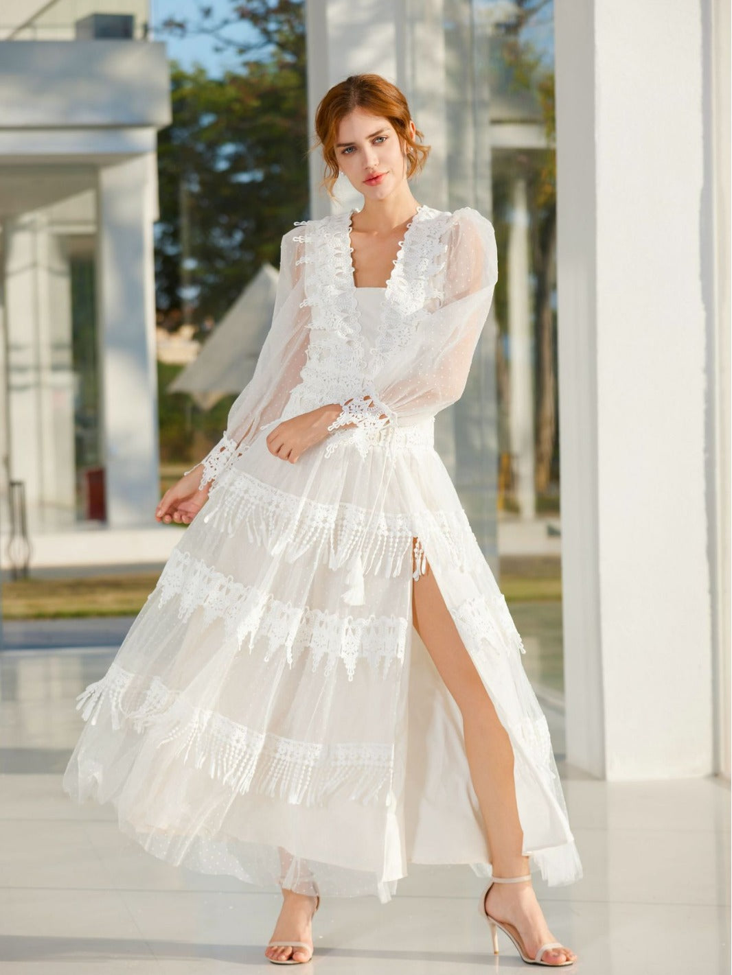 Robe Dentelle Trapèze Col V Manches Longues Robe de Soirée en Blanc