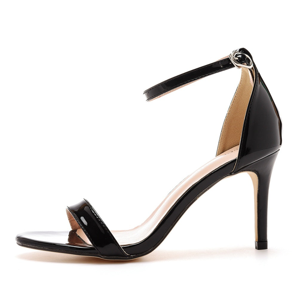 Chaussures Talons à bride à la cheville grande tallle