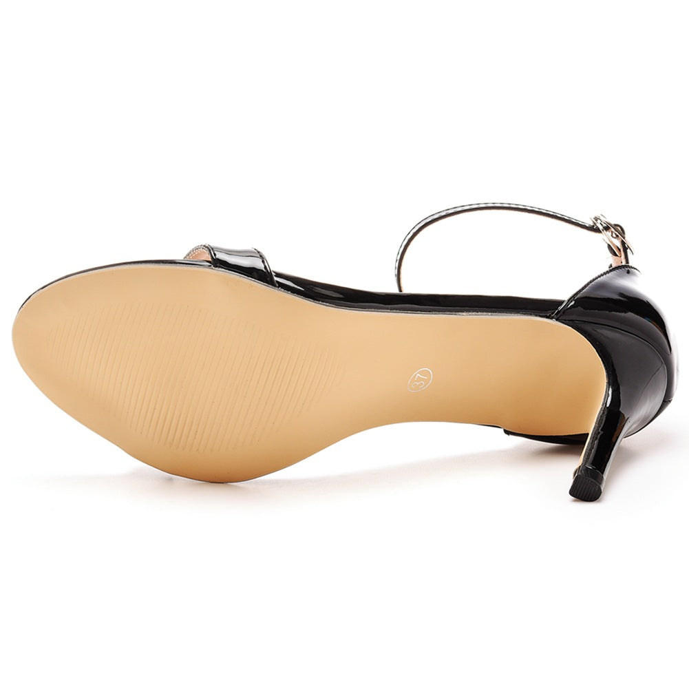 Chaussures Talons à bride à la cheville grande tallle