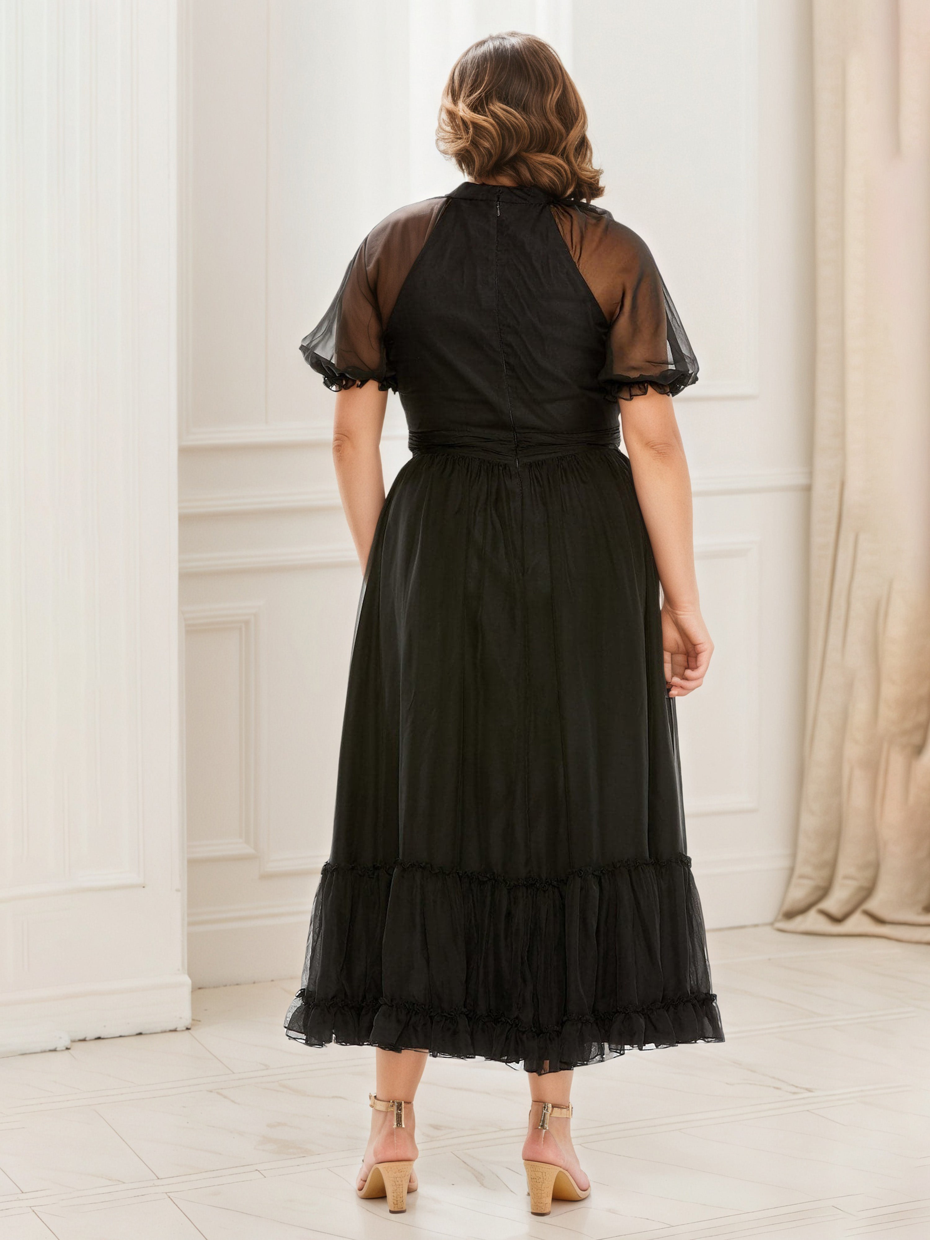 Elégante Robe de Soirée Noir Col Rond Tulle Trapèze à Manches Courtes Transparentes