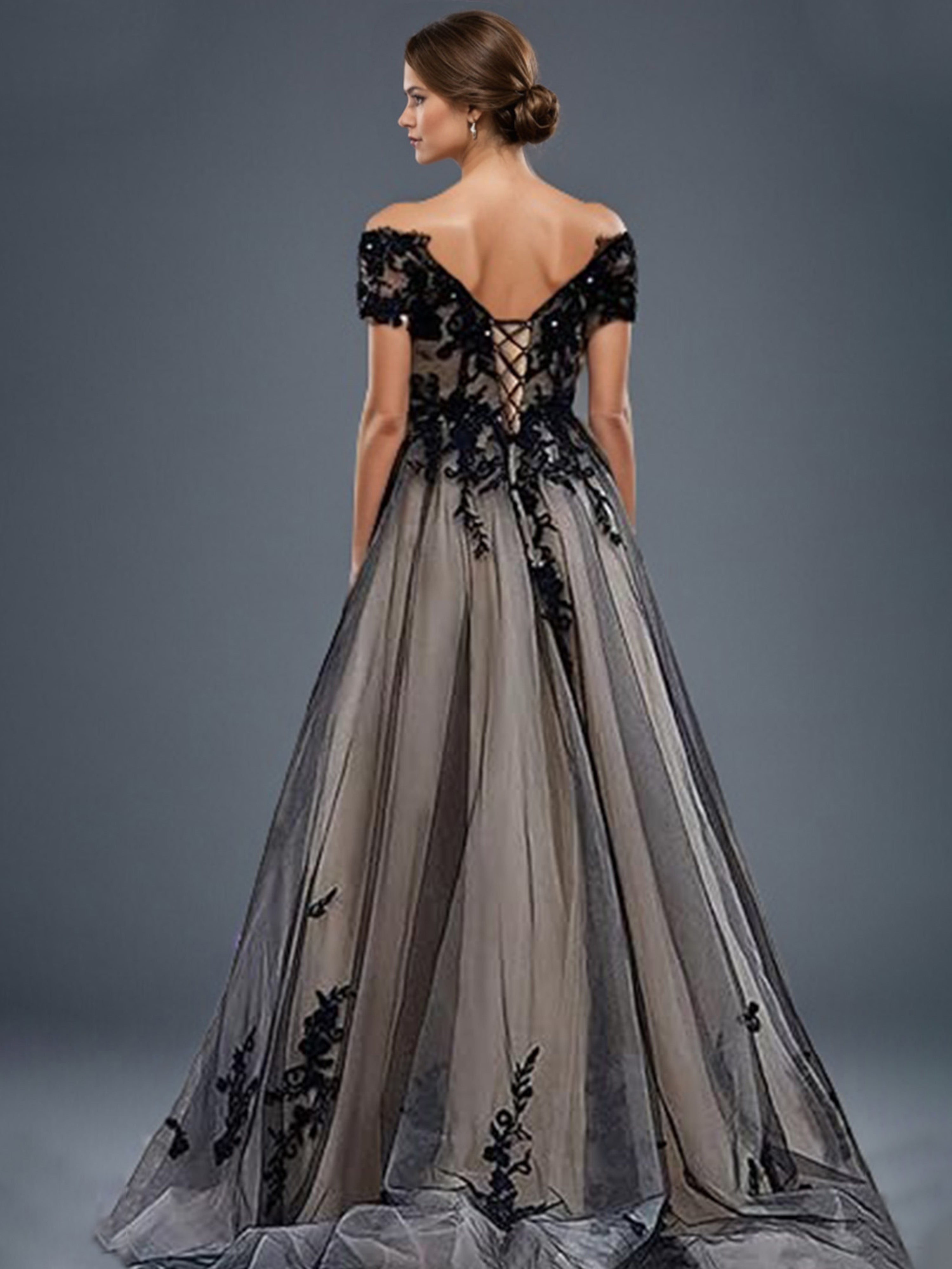 Robe de Soirée Noir Epaule Dénudée Trapèze Dentelle et Tulle avec Sequins et Appliqués de Fleurs