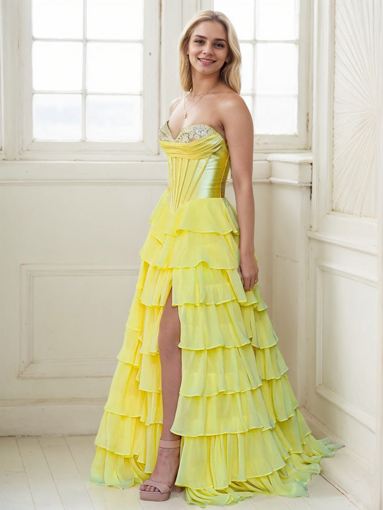 Robe de Soirée Jaune Mousseline et Dentelle Trapèze avec corsage à Appliques