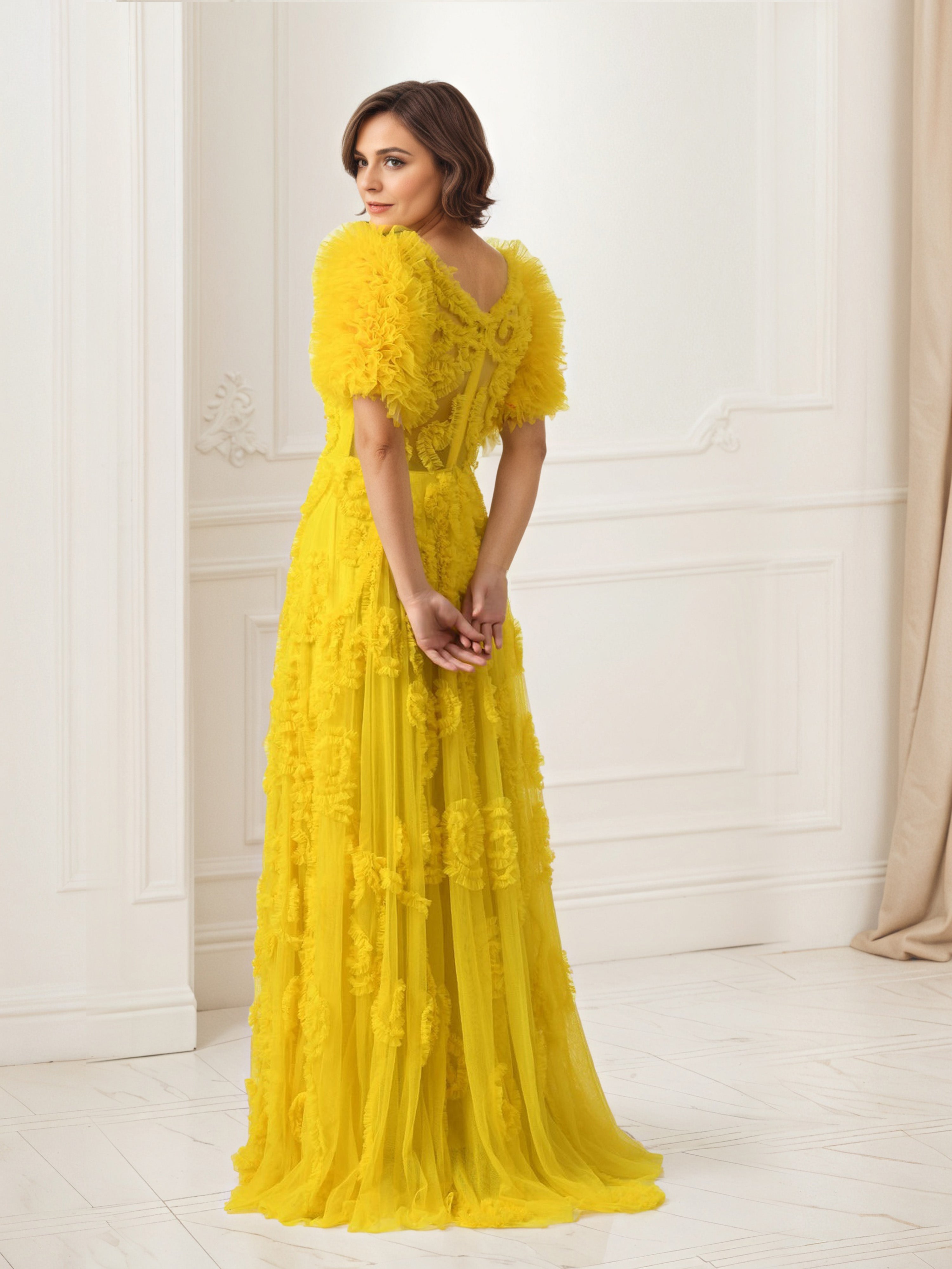 Robe de Soirée Longue Plissée JAUNE Col Rond Robe en Tulle Florale Trapèze Manches Courtes