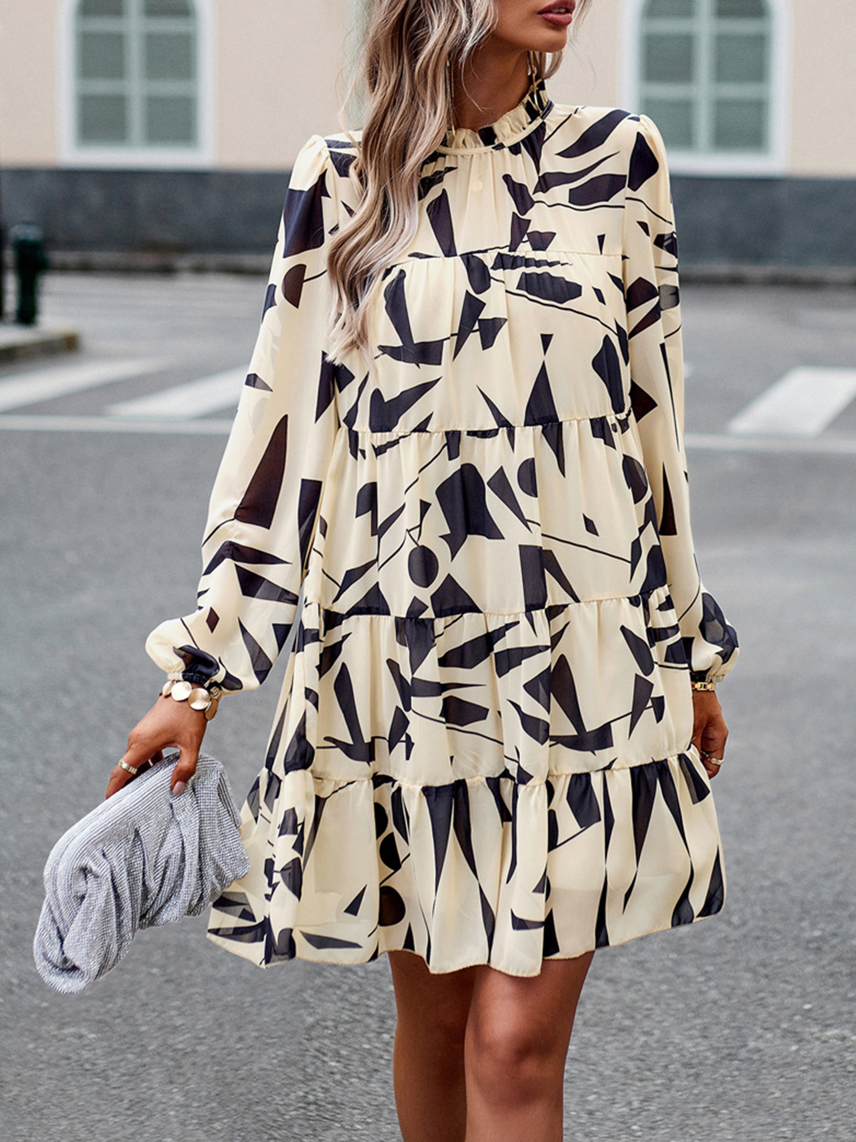 Robe en Abricot Trapèze Col Roulé Mi-Haut Manches Longues Robe Invitée de Mariage