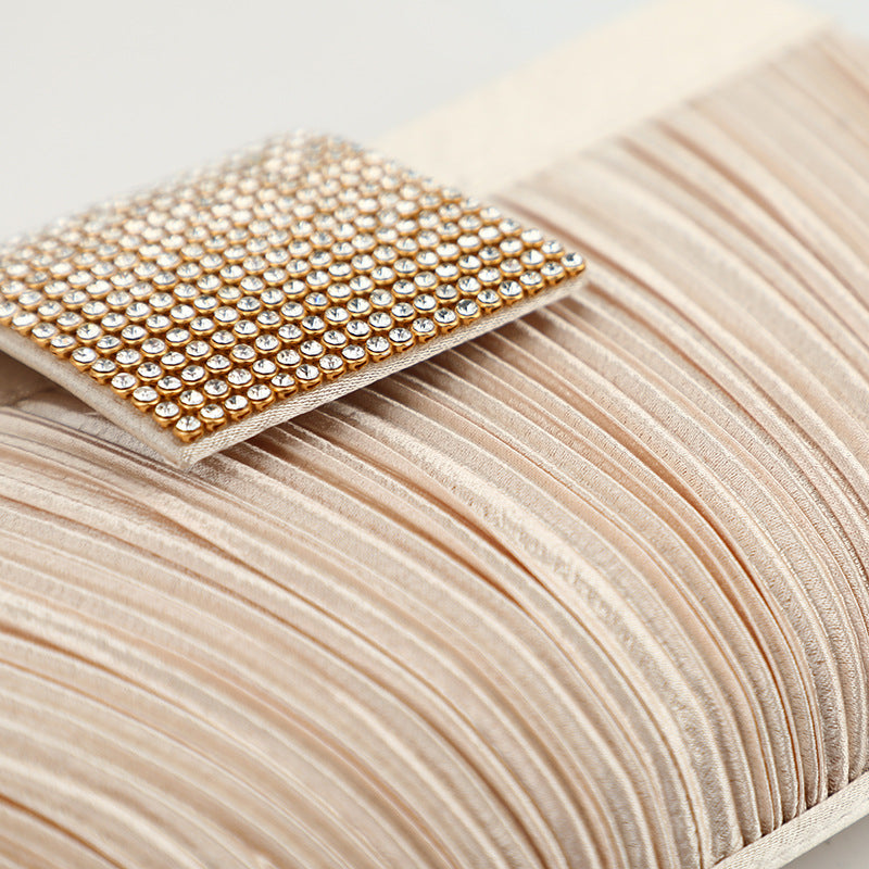 Élégante Pochette à Carreaux