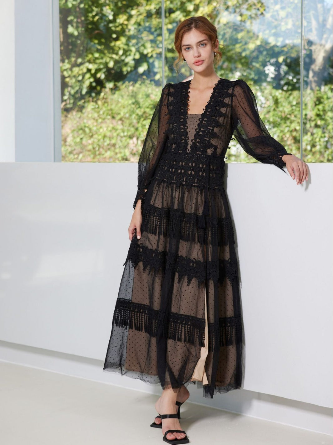 Robe Dentelle Trapèze Col V Manches Longues Robe de Soirée en Noir