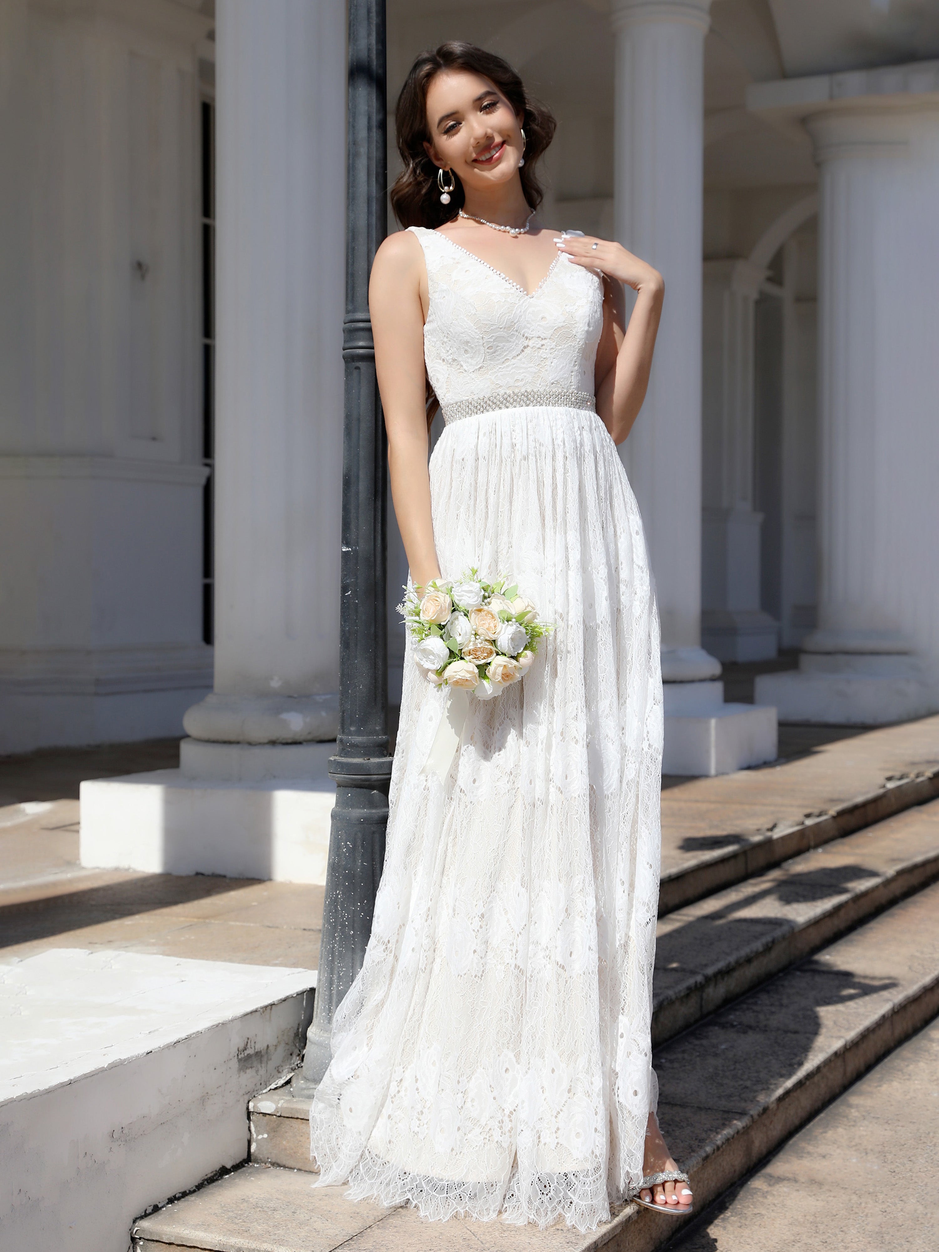 Col V Dentelle Sans Manches Robe de Mariage Trapèze