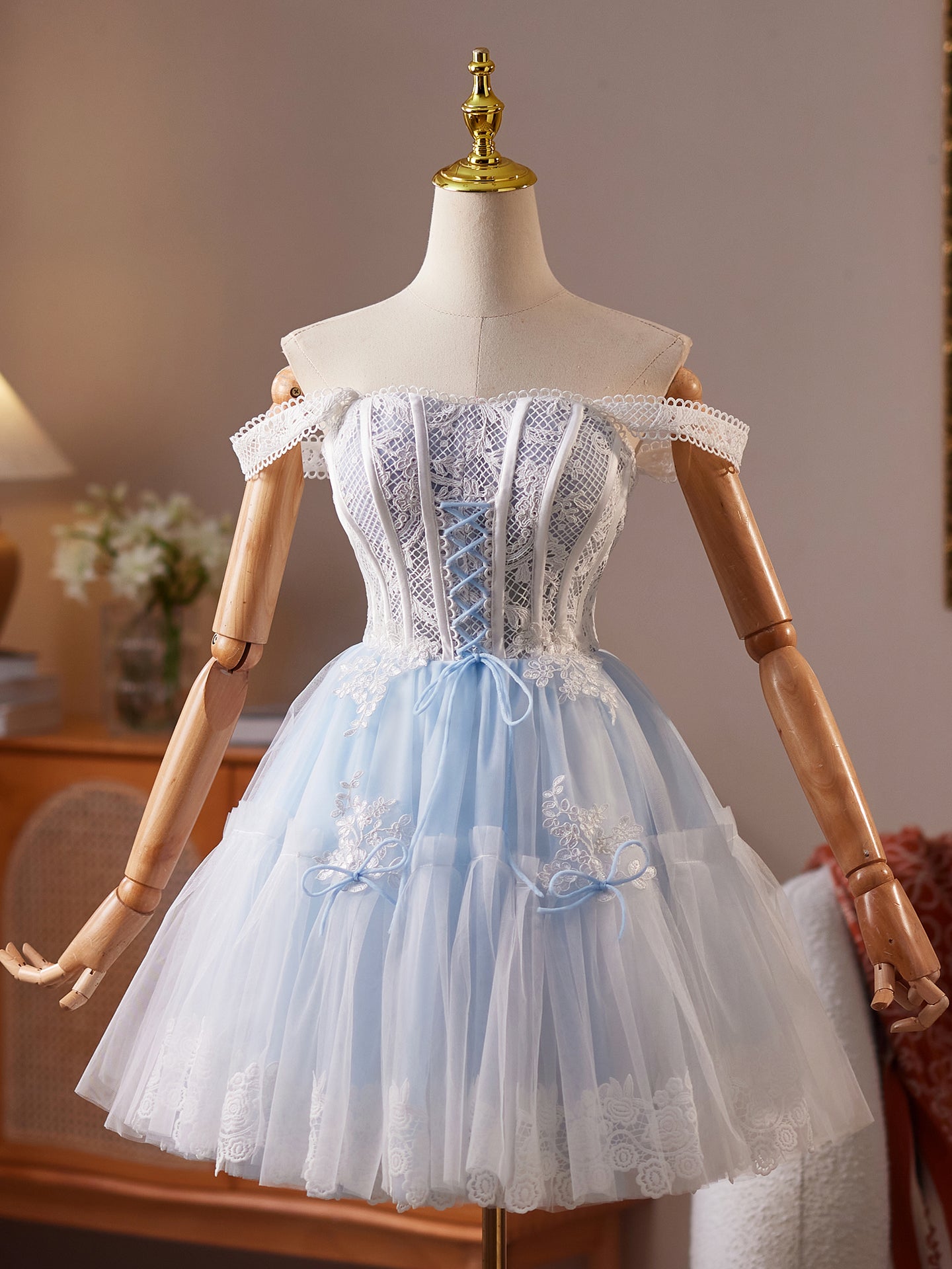 Robe de Homecoming Bleu Ciel en Tulle à Bretelles Appliqués Style A-Line