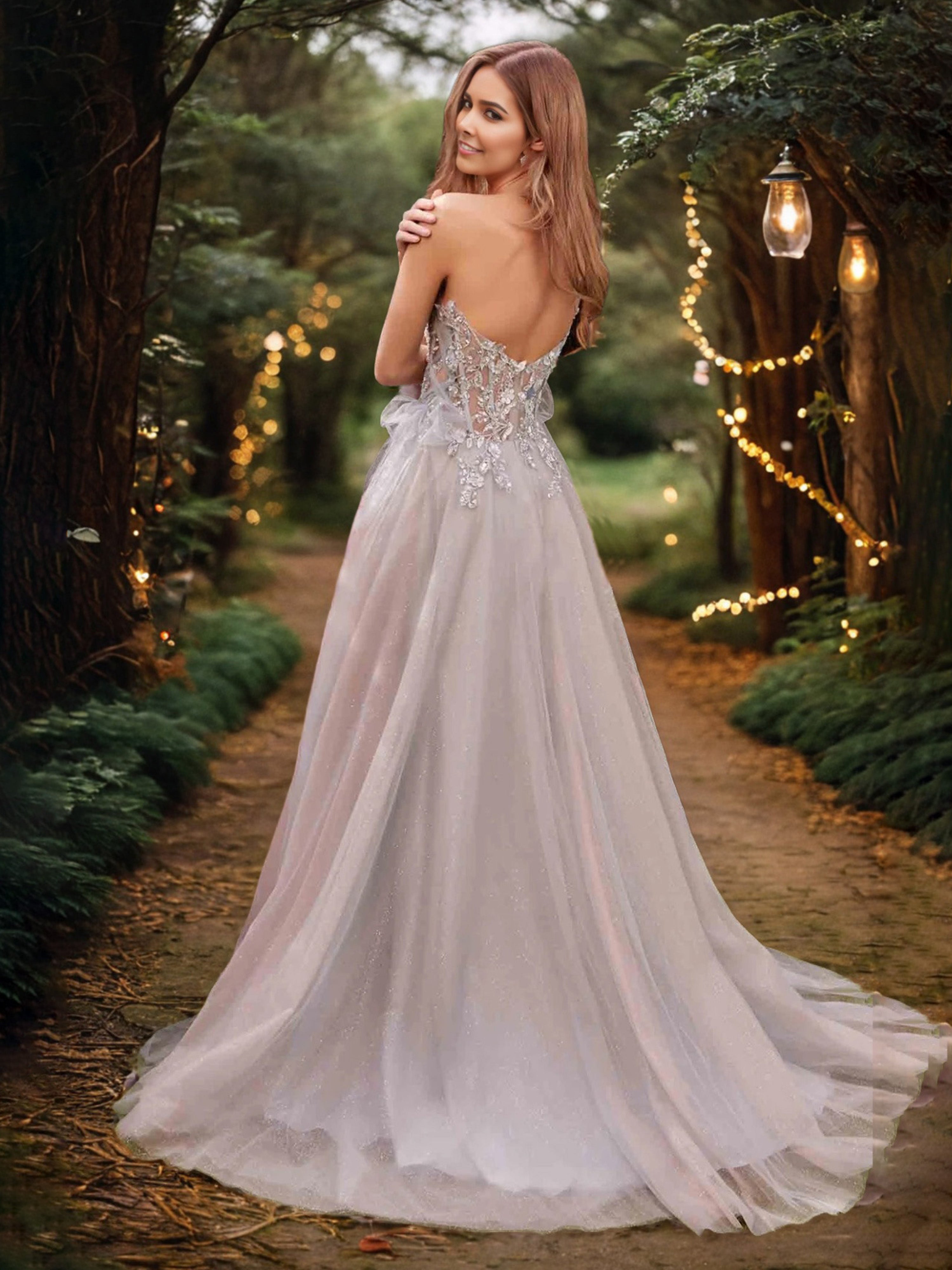 Robe de Soirée Argenté Col Bustier Trapèze Fendue avec Applications en Dentelle et Tulle Brillant