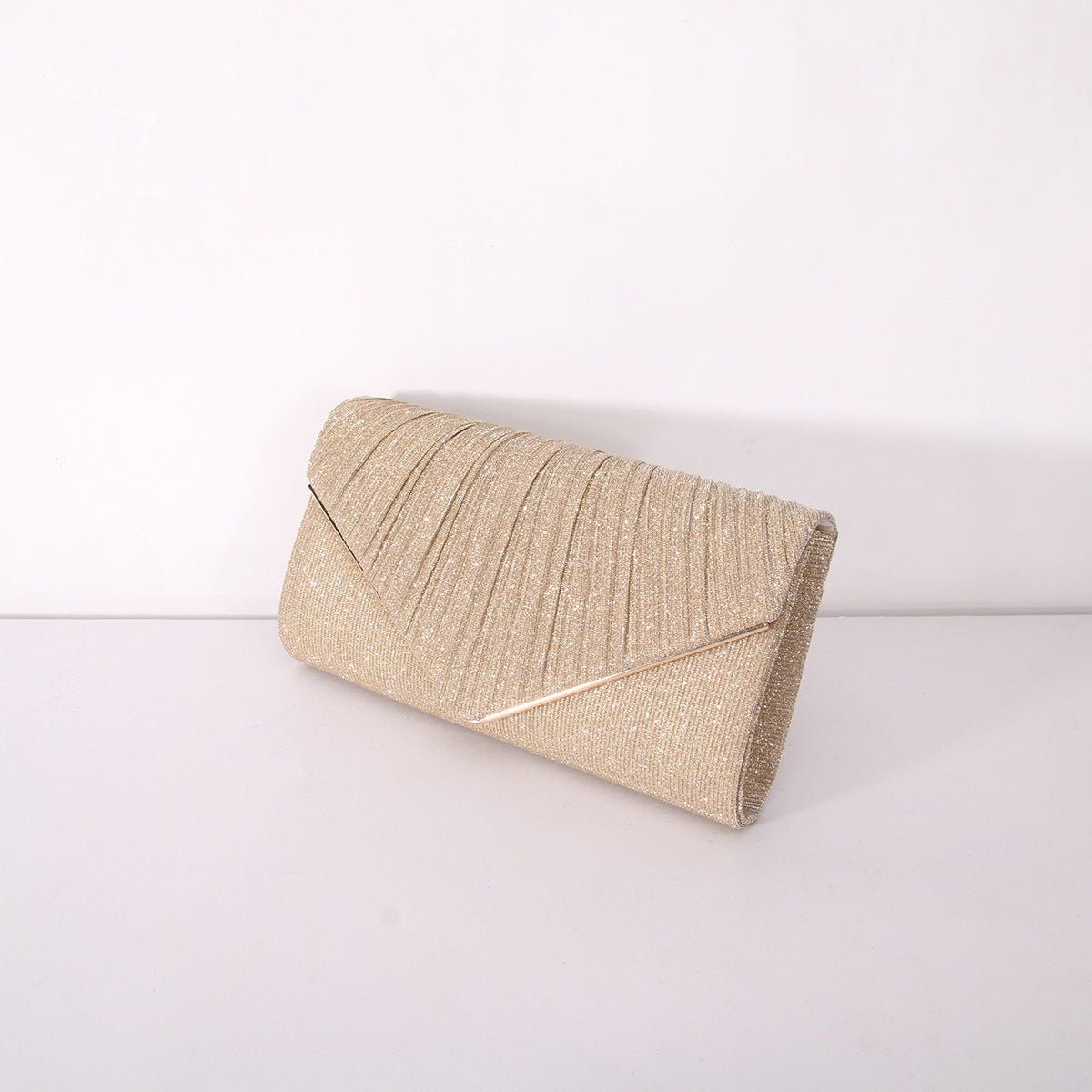 Pochette enveloppante à rayures et paillettes