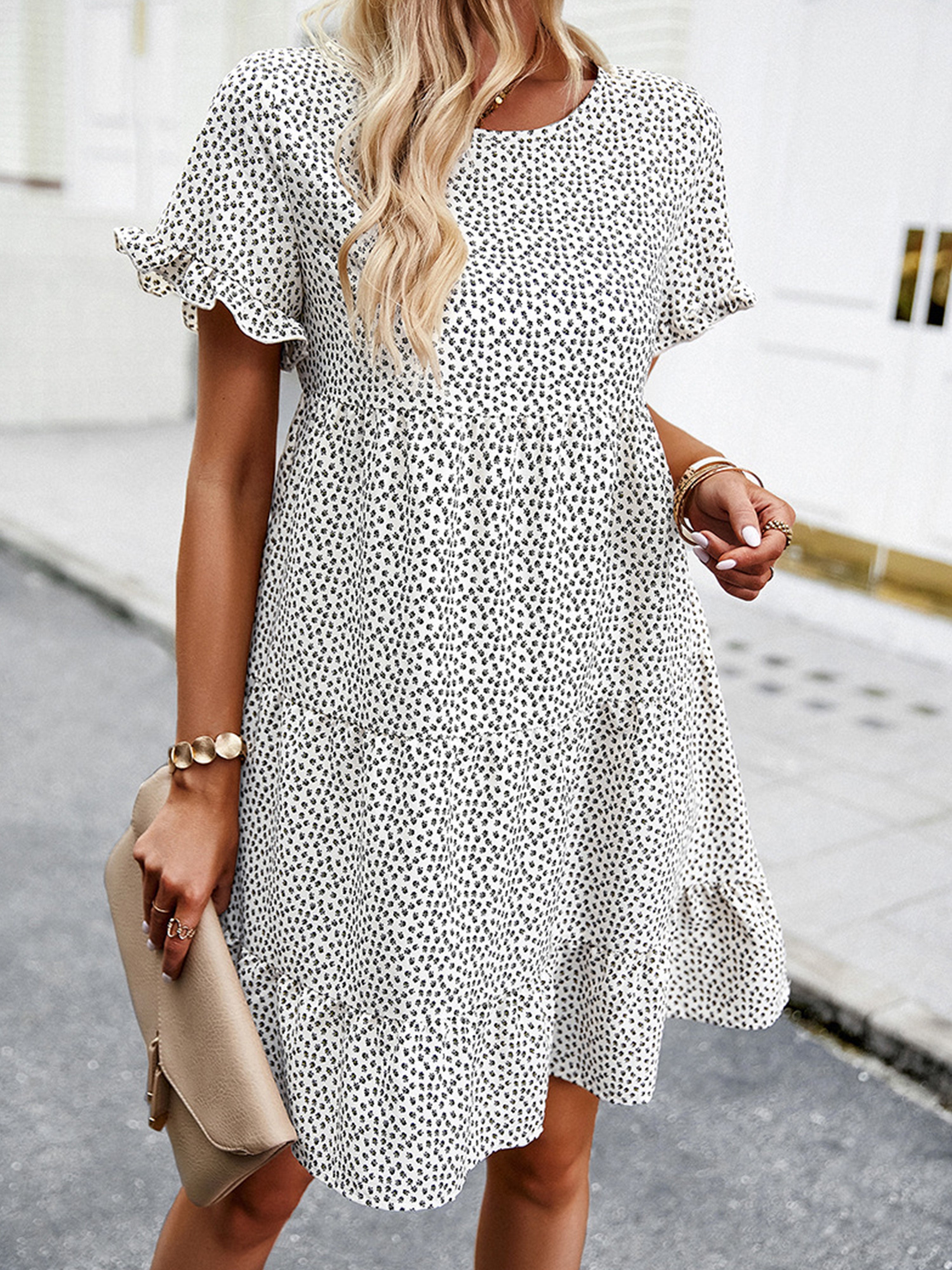 Robe Col Rond Manches Courtes à Volants Robe Invitée de Mariage en Blanc