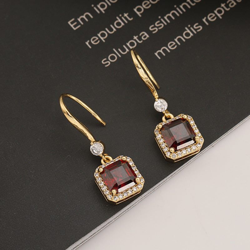 Boucles d'oreilles carrées rouges