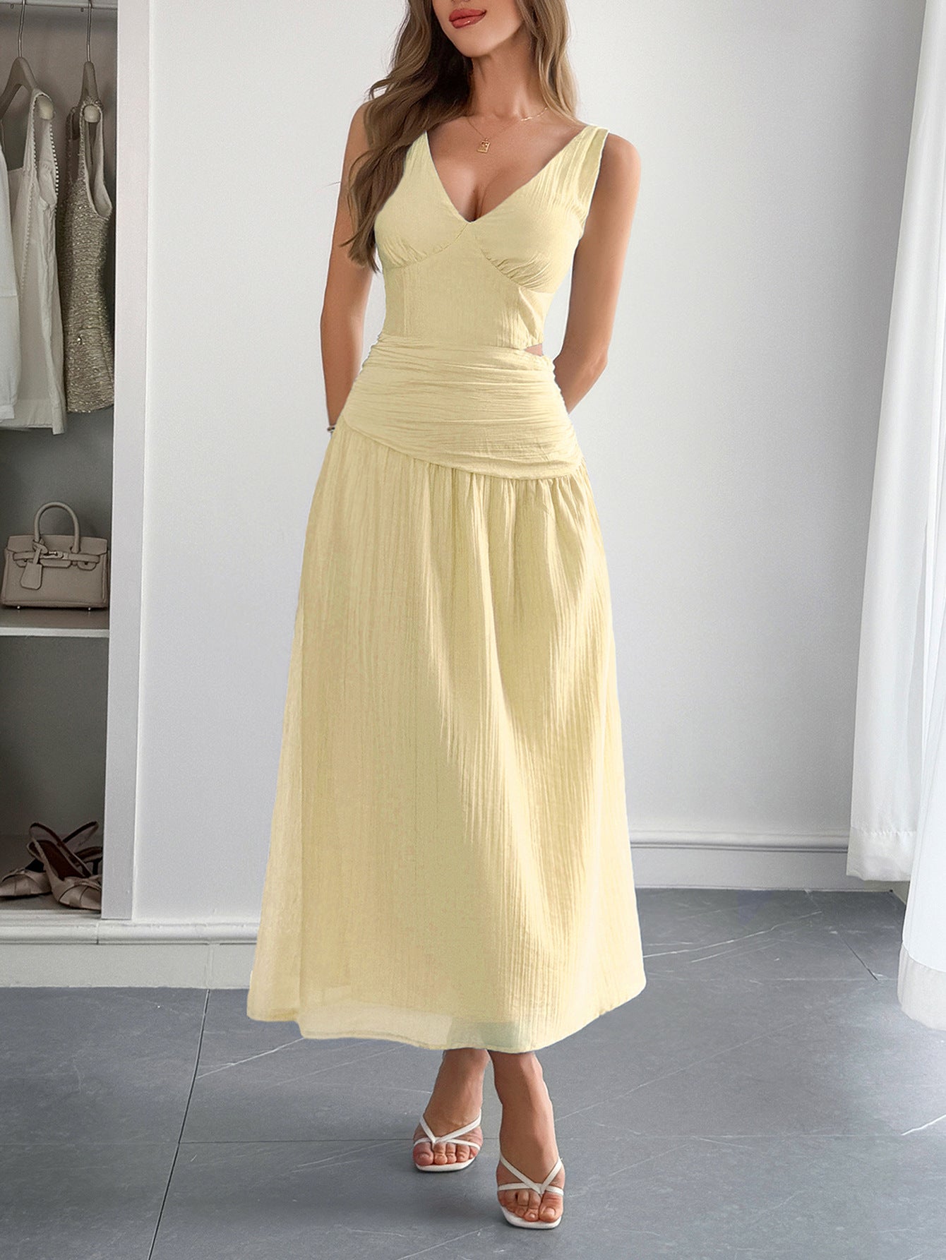 Robe Invitée Mariage JONQUILLE Encolure V Coupe A
