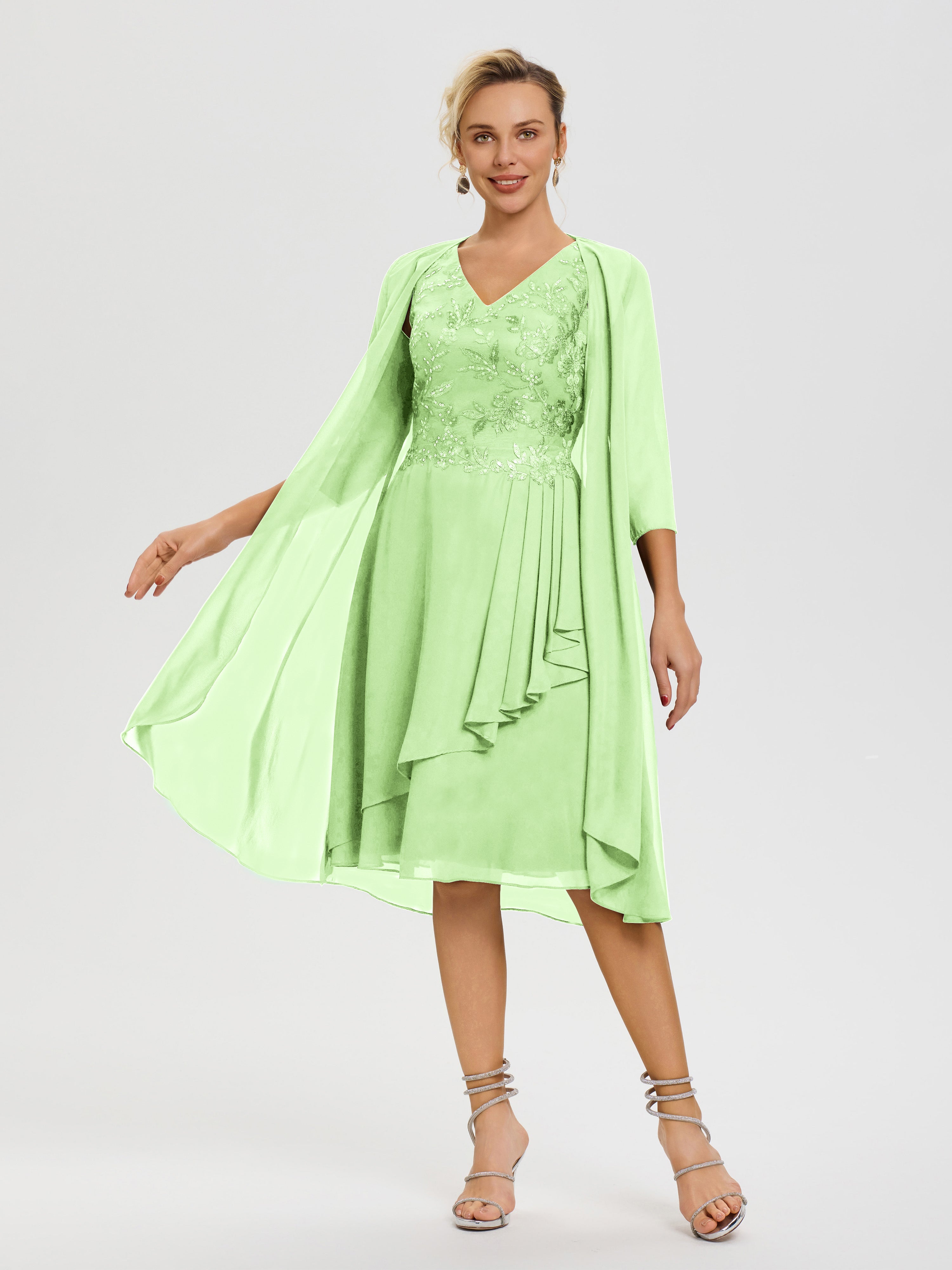 Robe Mère De La Mariée Vert Sauge 2 Pièces Asymétrique Col V Mousseline & Dentelle Tenue Mère De La Mariée Très Chic