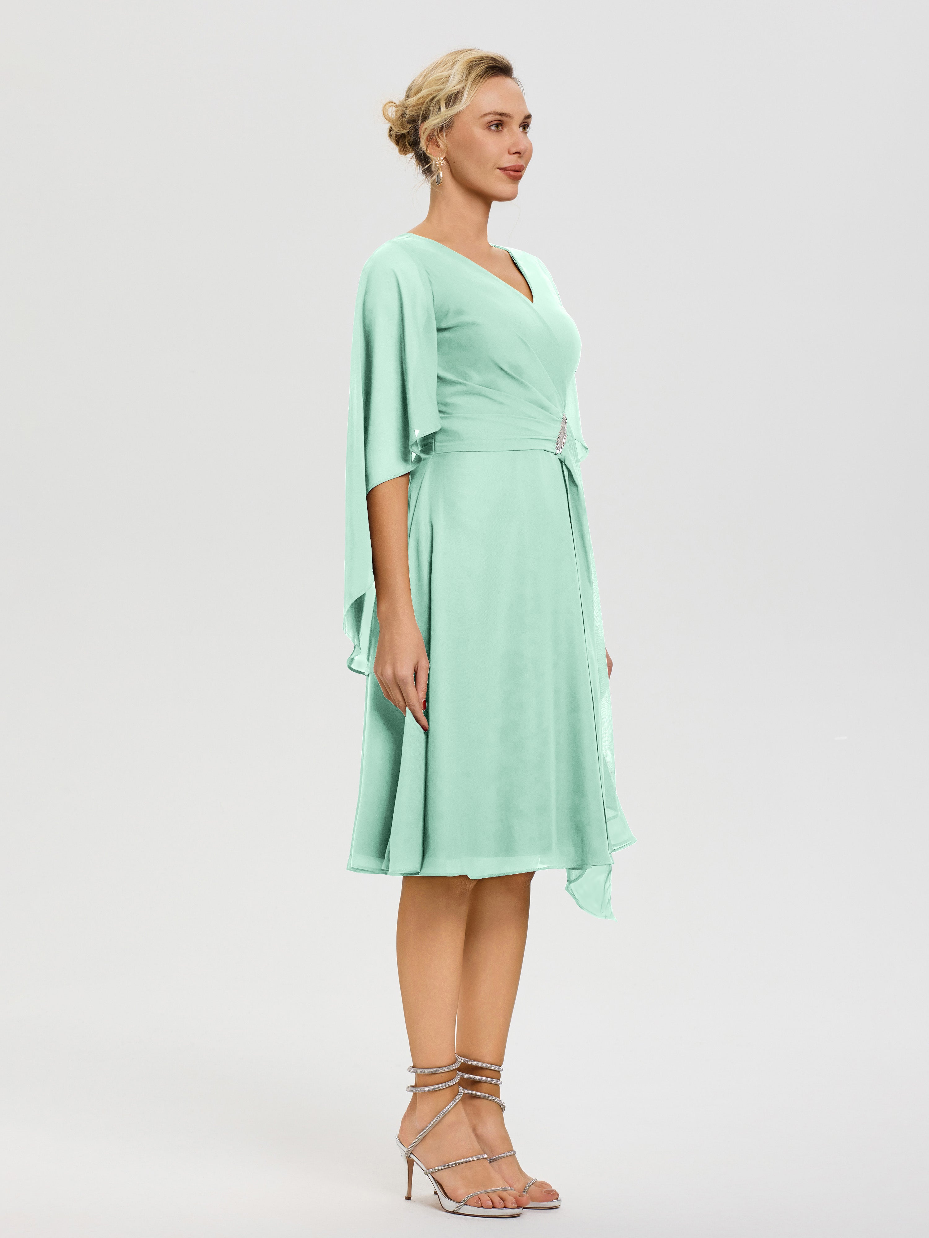 Robe De Cérémonie Mère De La Mariée Vert Menthe Manches Asymétrique Col V Mousseline Robe Mère Marié