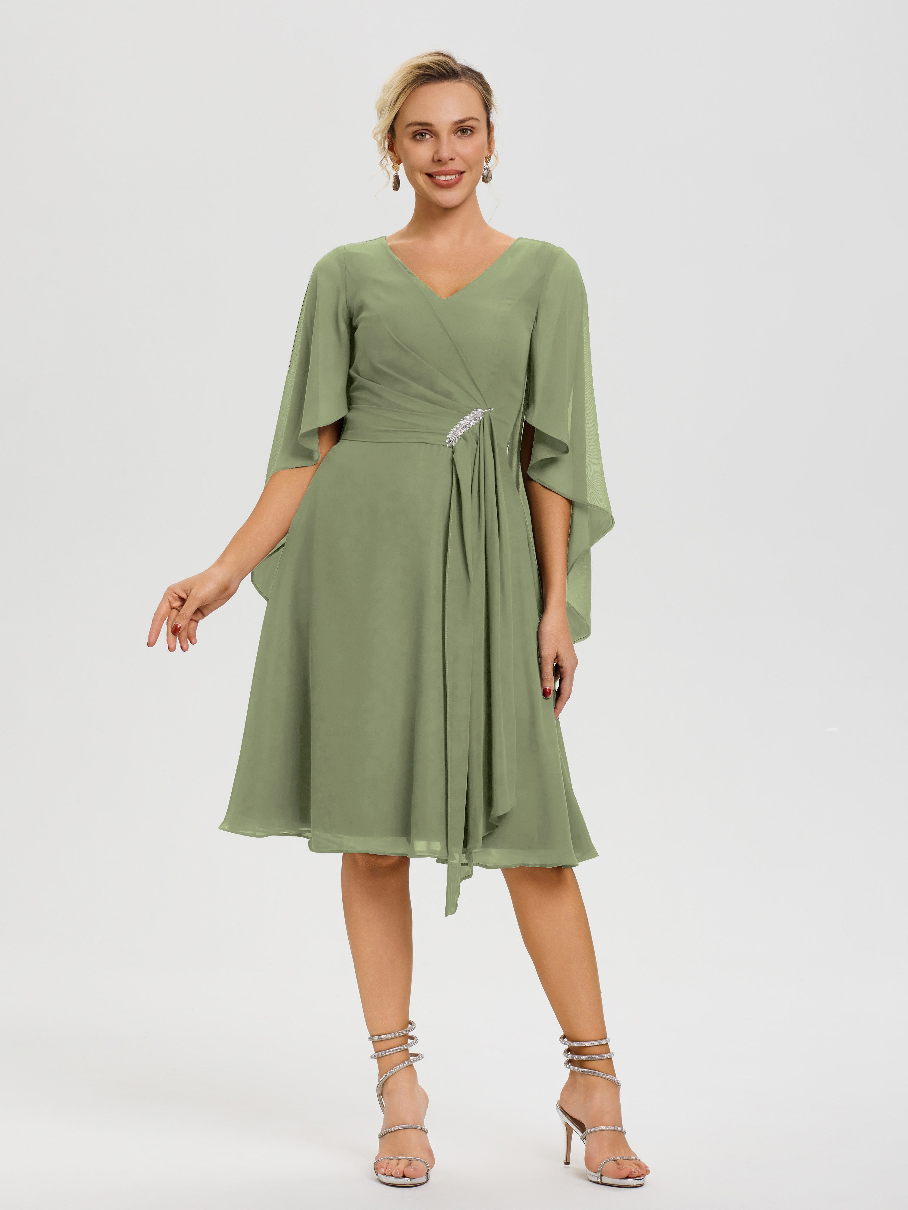 Robe Mère De La Mariée Chic Vert Olive Manches Asymétrique Col V Mousseline Robe Mère Marié