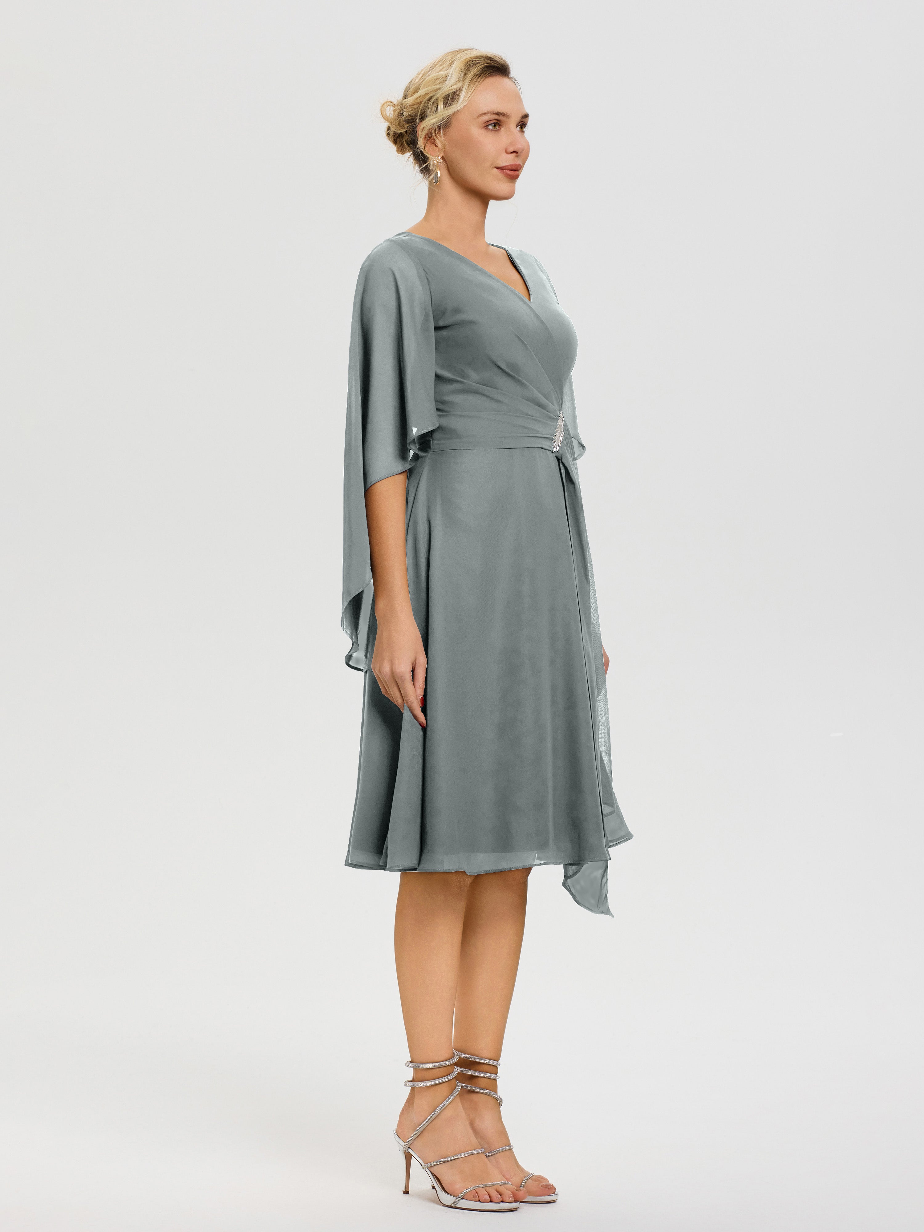 Robe De Cérémonie Mère Du Marié Gris Acier Manches Asymétrique Col V Mousseline Robe Mère Marié