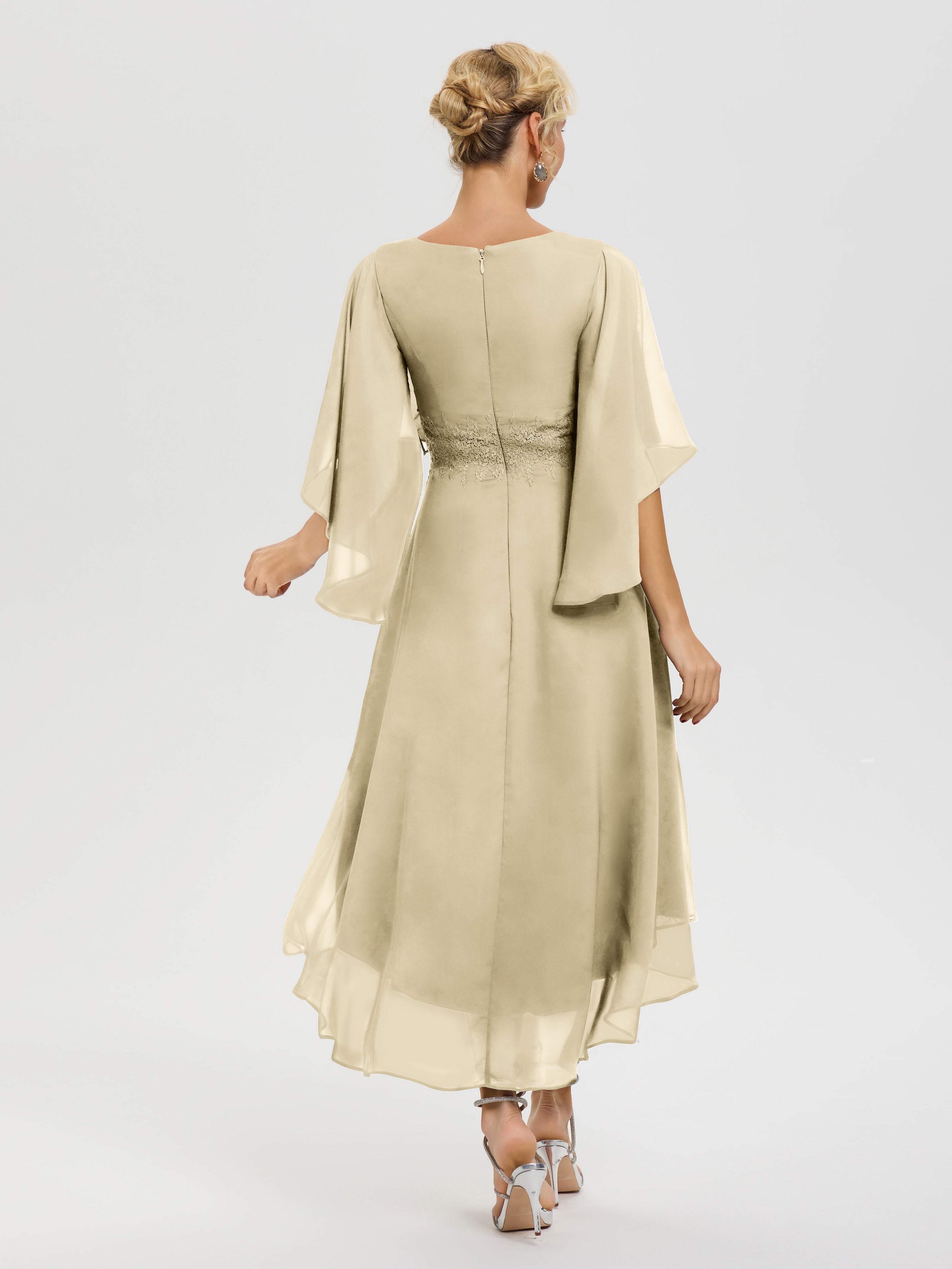Robe Mere De La Mariee Champagne Col V Mousseline & Dentelle Manches Asymétrique Robe Pour Mère De Mariée