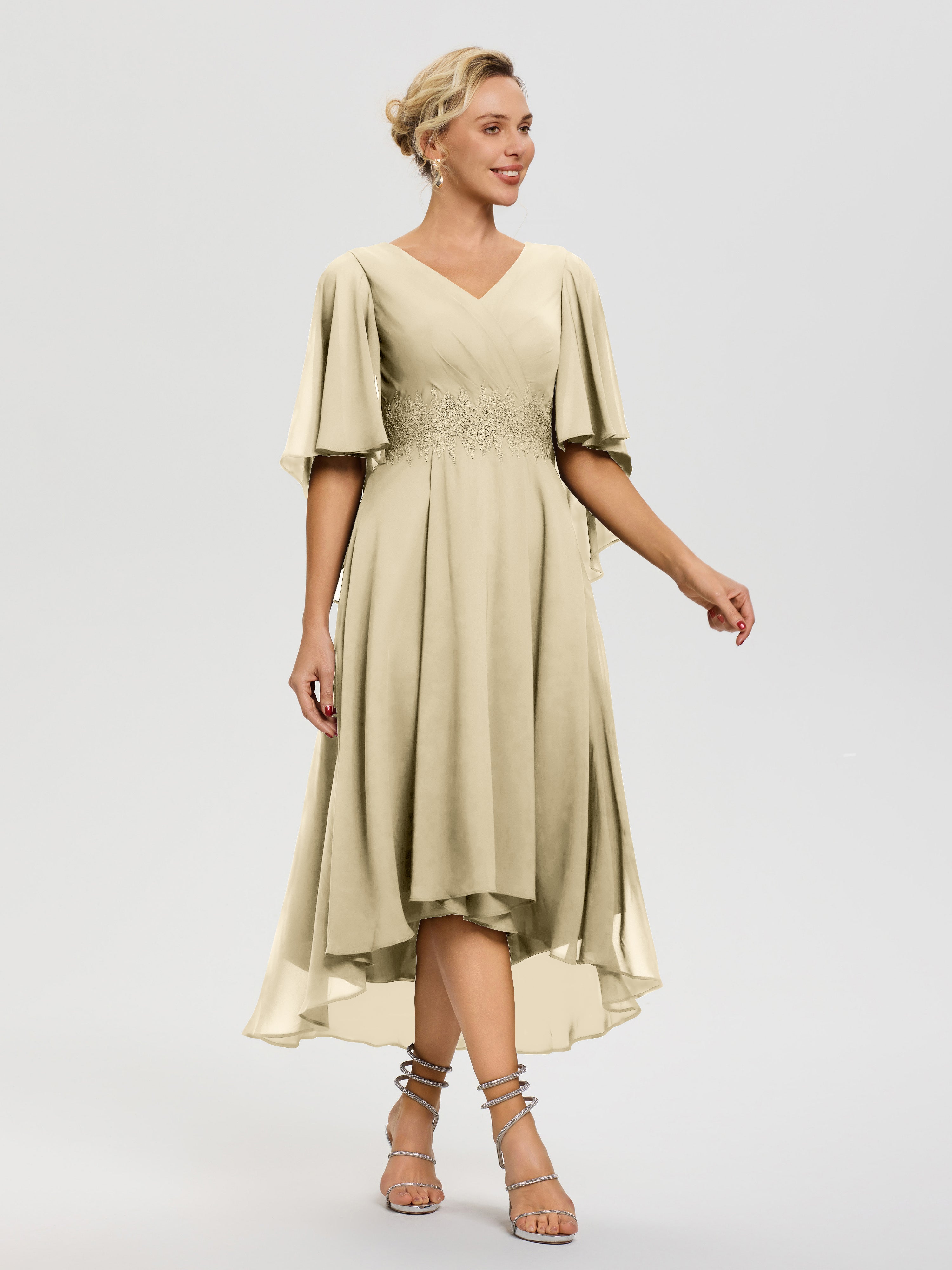 Robe Mere De La Mariee Champagne Col V Mousseline & Dentelle Manches Asymétrique Robe Pour Mère De Mariée