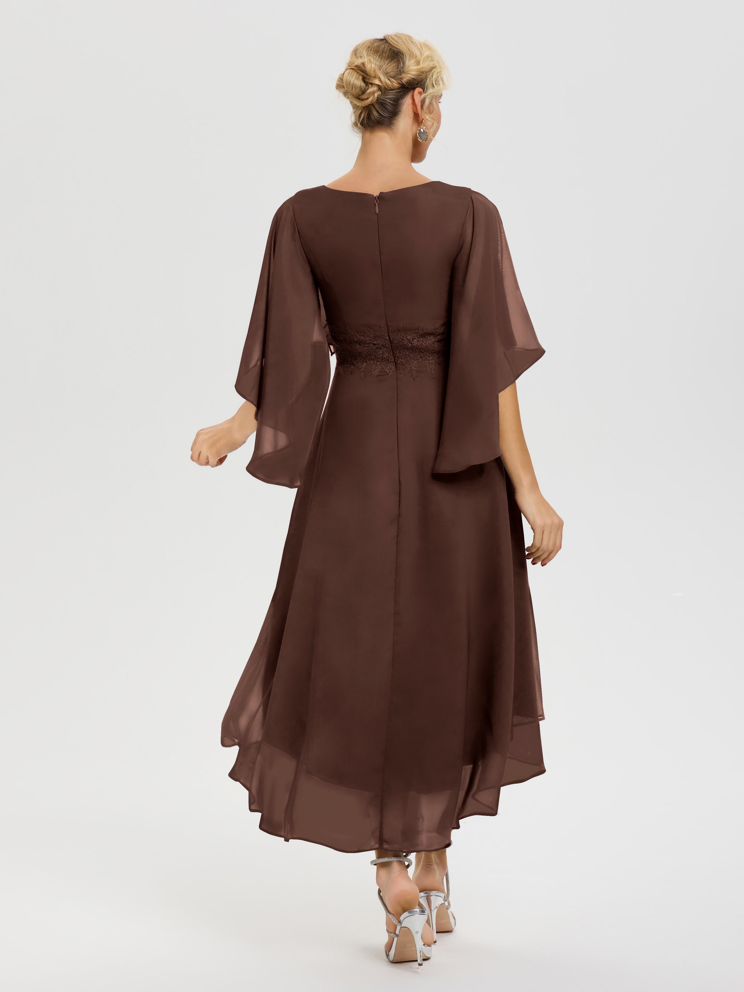 Tenue Mere Dela Mariee Chocolat Col V Mousseline & Dentelle Manches Asymétrique Robe Pour Mère De Mariée