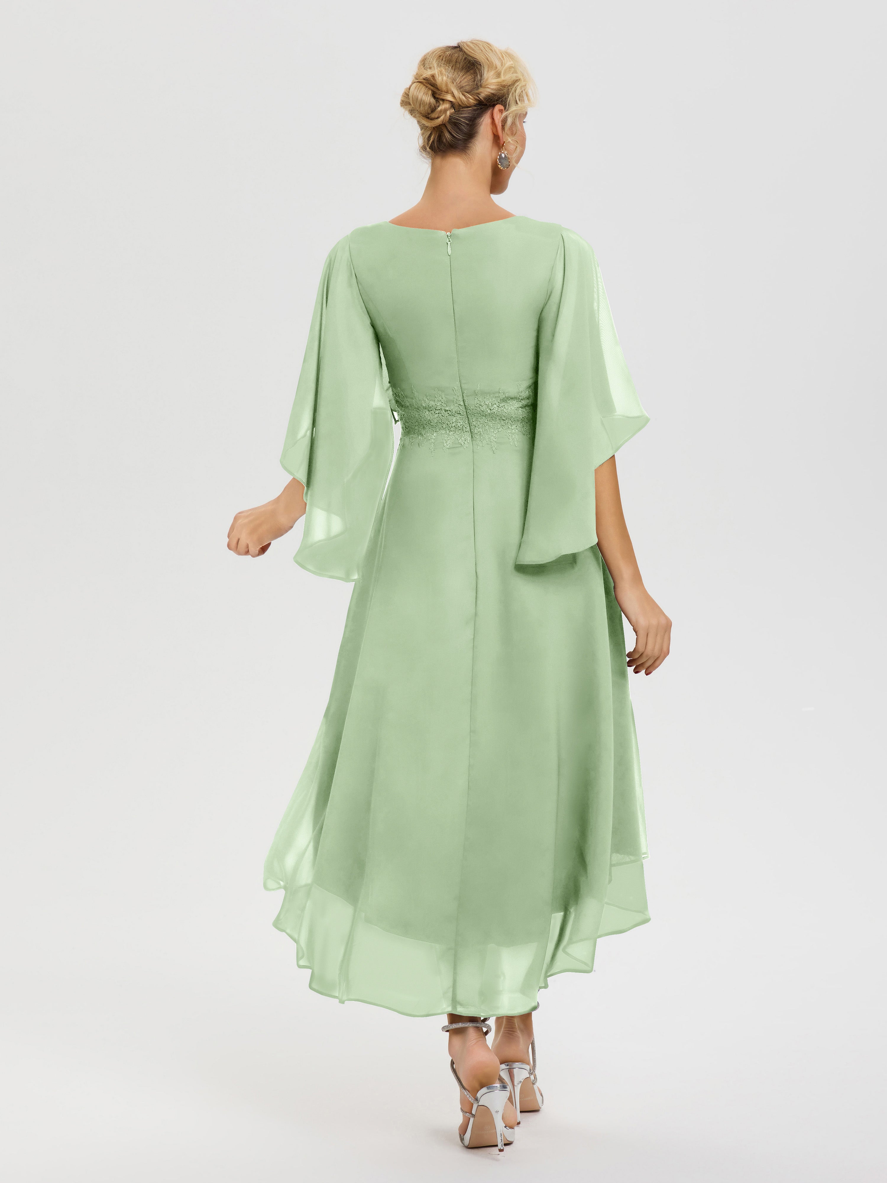 Robe Mère De La Mariee Sauge Poudrée Col V Mousseline & Dentelle Manches Asymétrique Robe Pour Mère De Mariée