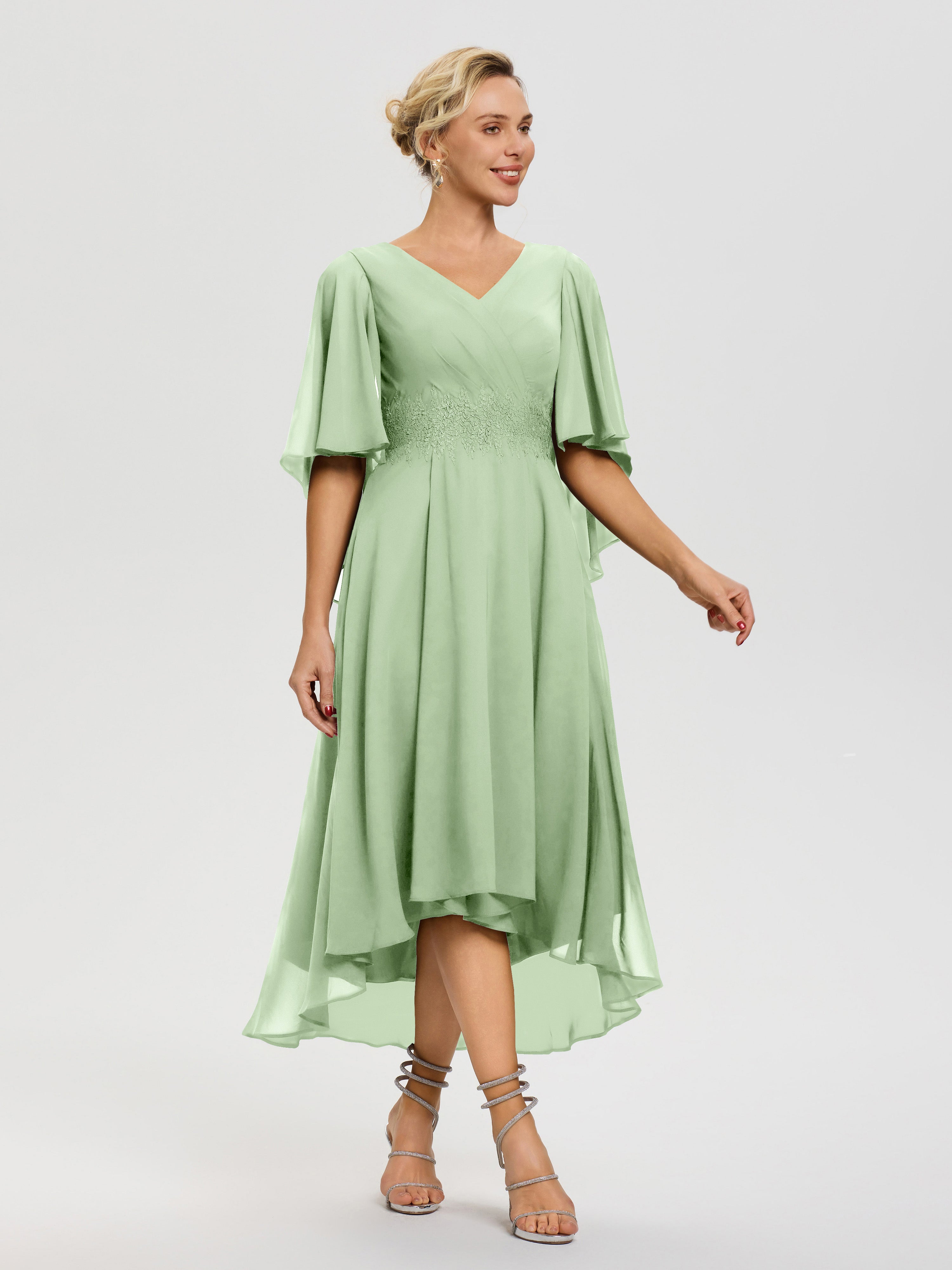 Robe Mère De La Mariee Sauge Poudrée Col V Mousseline & Dentelle Manches Asymétrique Robe Pour Mère De Mariée