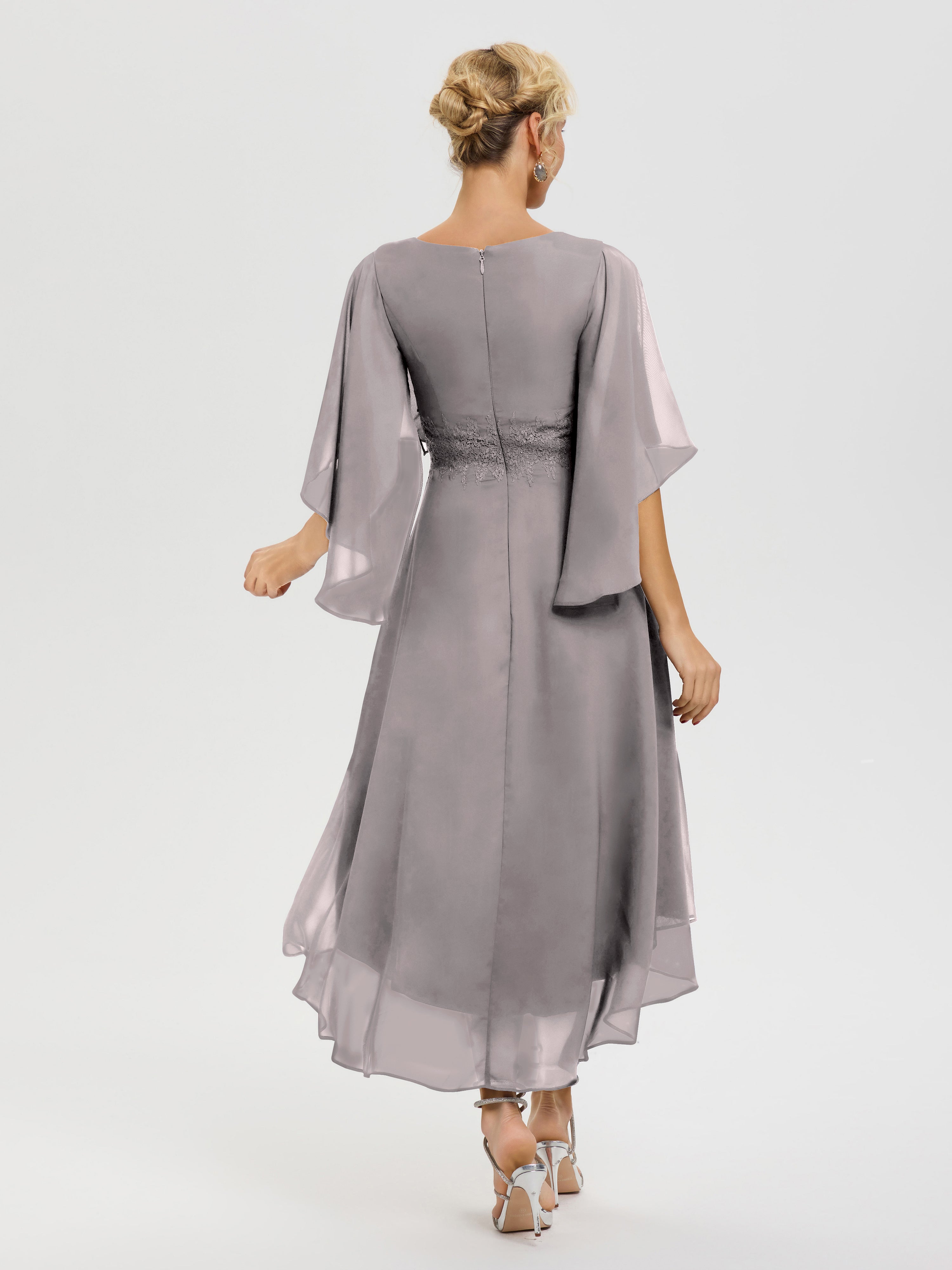 Tenue Mere Dela Mariee Argent Col V Mousseline & Dentelle Manches Asymétrique Robe Pour Mère De Mariée