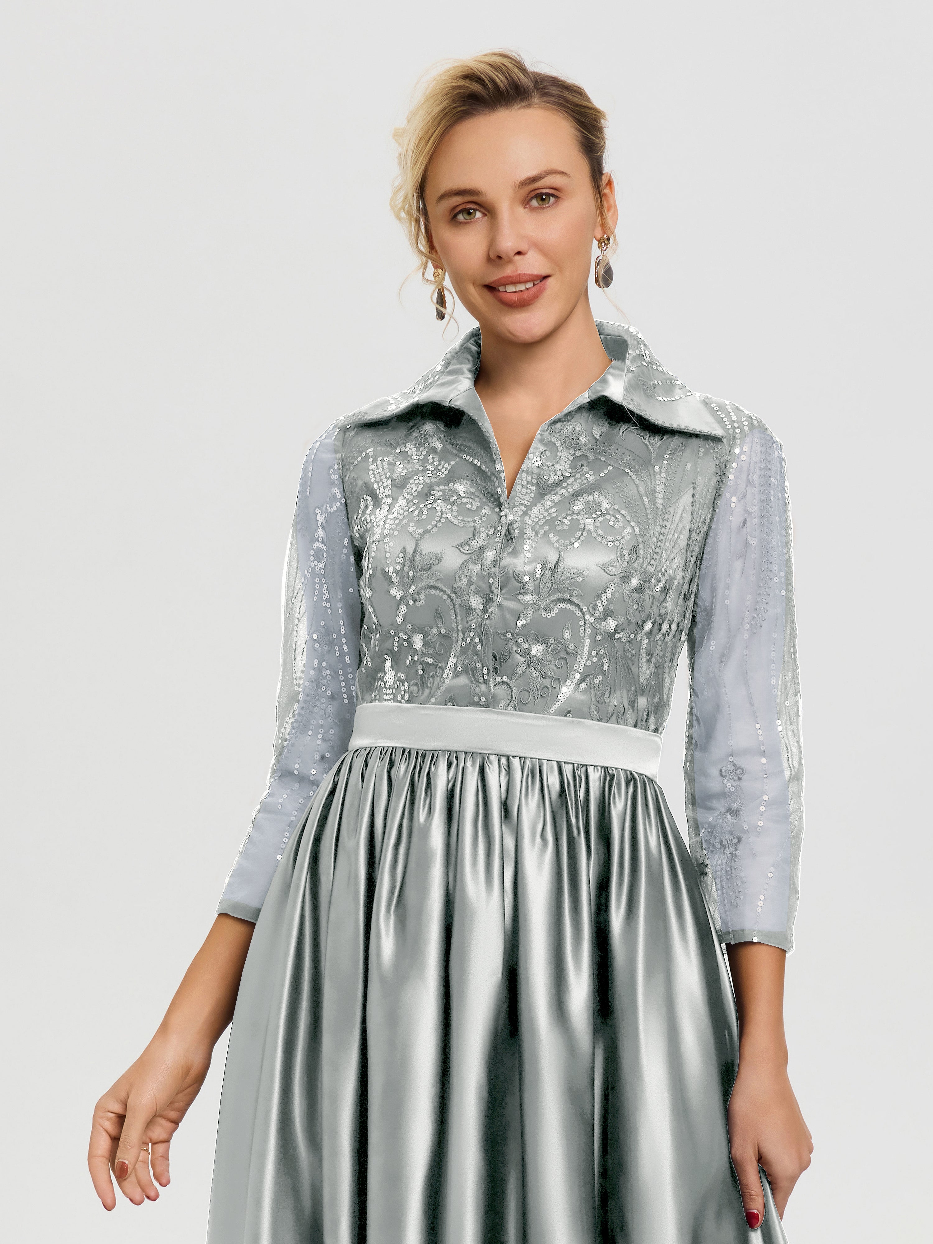 Tenue Mère De La Mariée Très Chic Argent Col V Satin & Dentelle Robe Mariage Mère De La Mariée