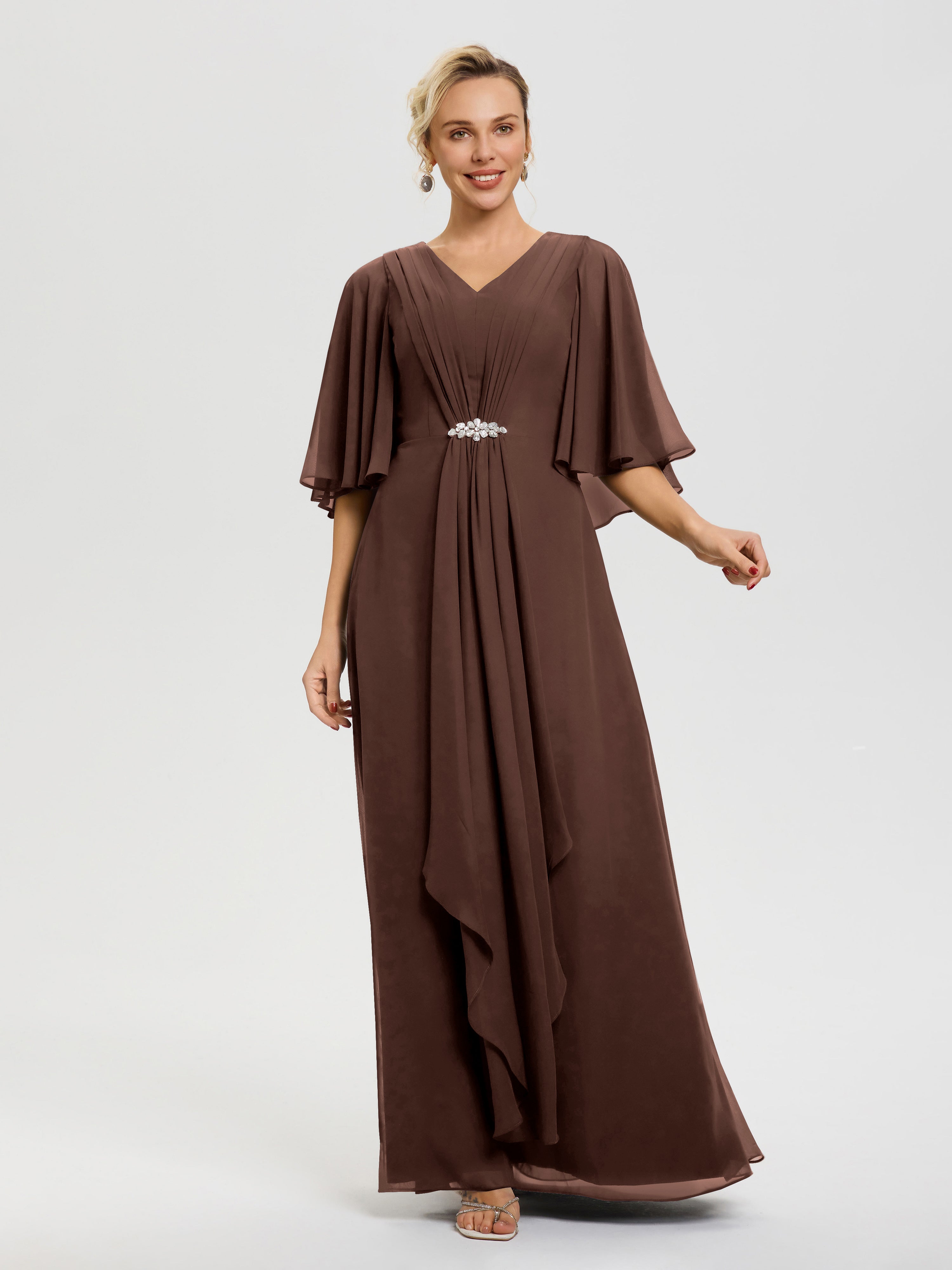 Robe Pour La Mère De La Mariée Chocolat Col V Mousseline Demi Manches Robe De Mère Du Marié