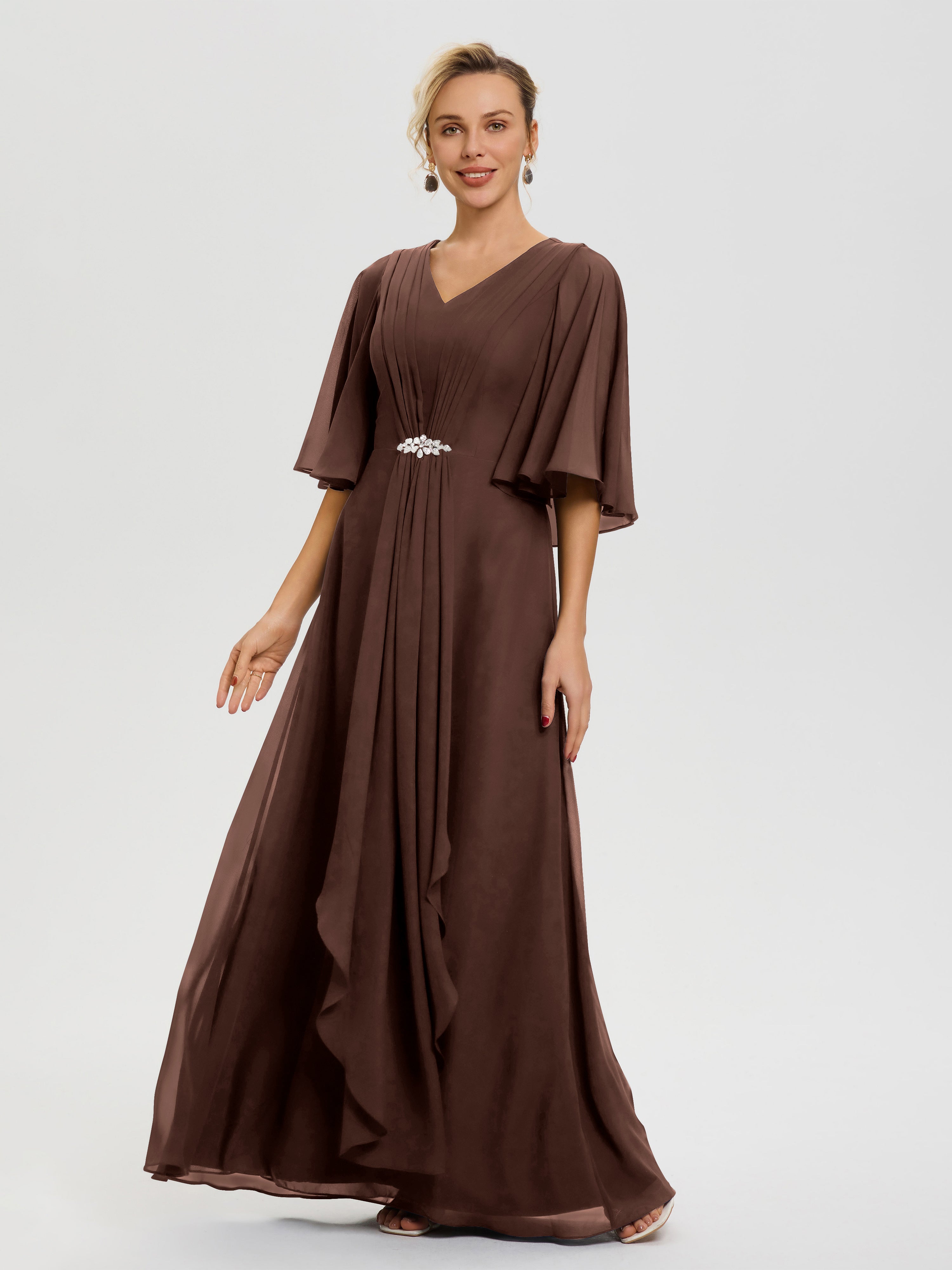 Robe Pour La Mère De La Mariée Chocolat Col V Mousseline Demi Manches Robe De Mère Du Marié