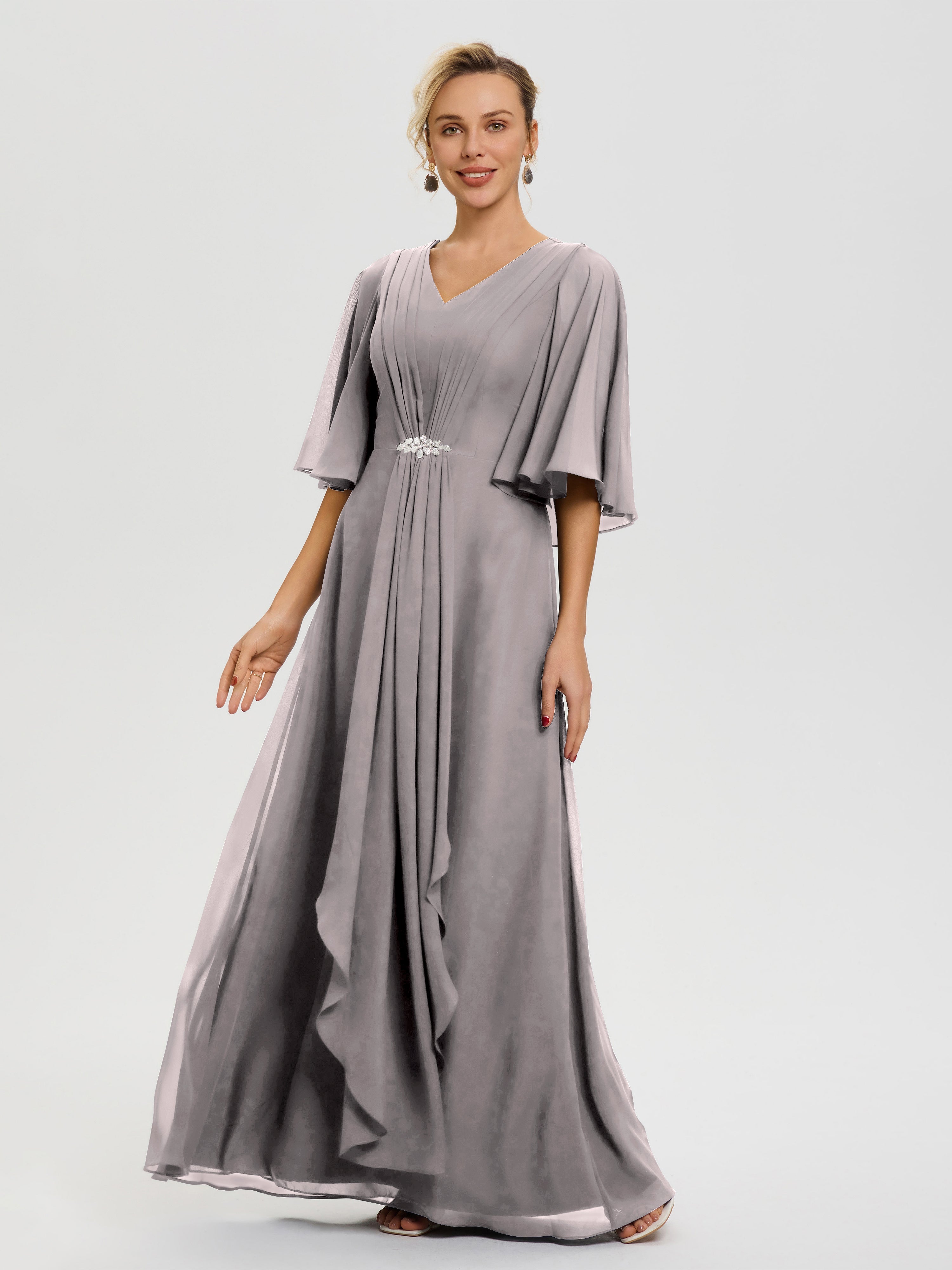 Robe Pour La Mère De La Mariée Argent Col V Mousseline Demi Manches Robe De Mère Du Marié