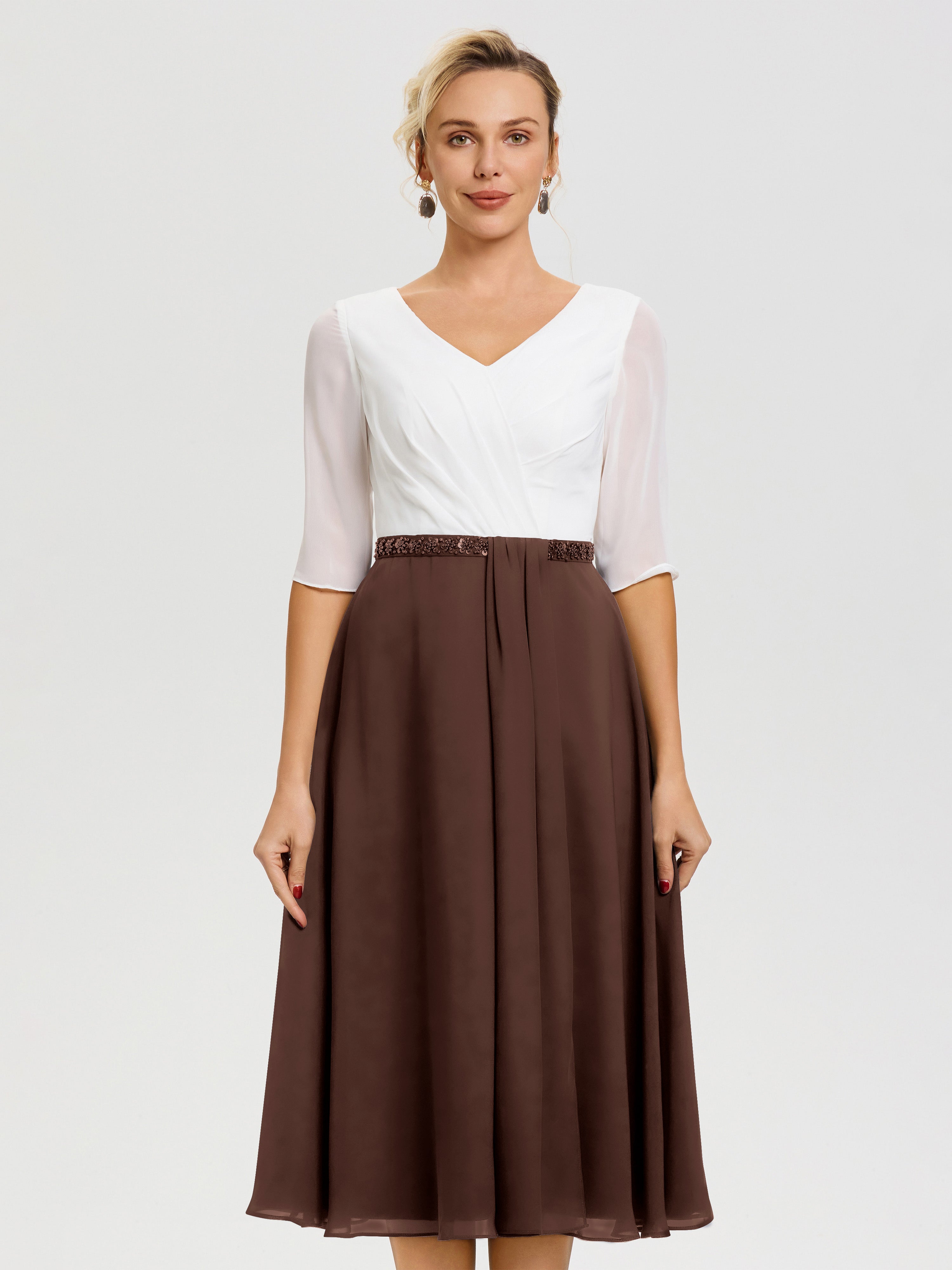 Robe De La Mère De La Mariée Chocolat Col V Mousseline & Dentelle Demi Manches Robe De La Mère Du Marié