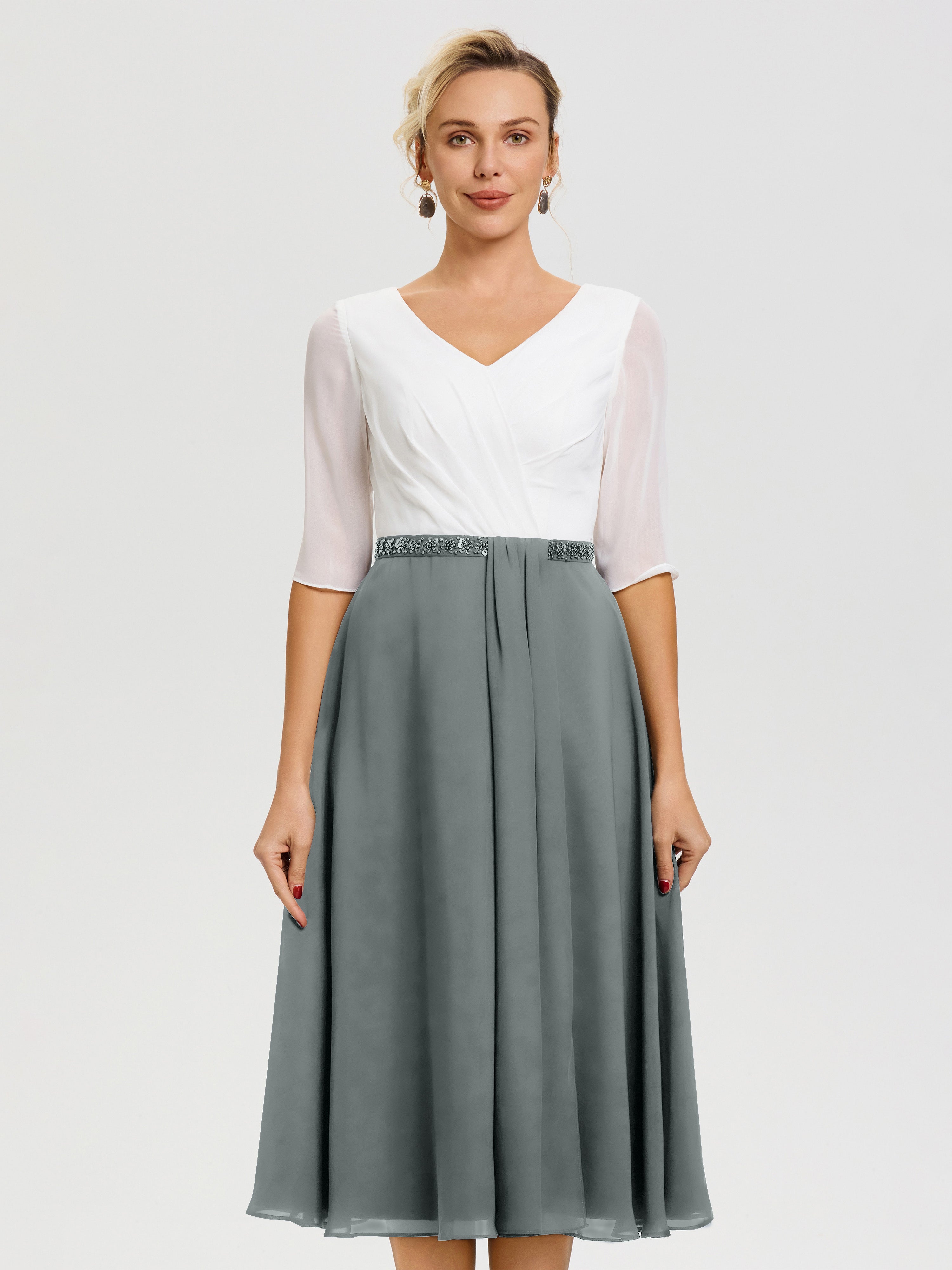 Robe Mère De La Mariée Chic Gris Acier Col V Mousseline & Dentelle Demi Manches Robe De La Mère Du Marié