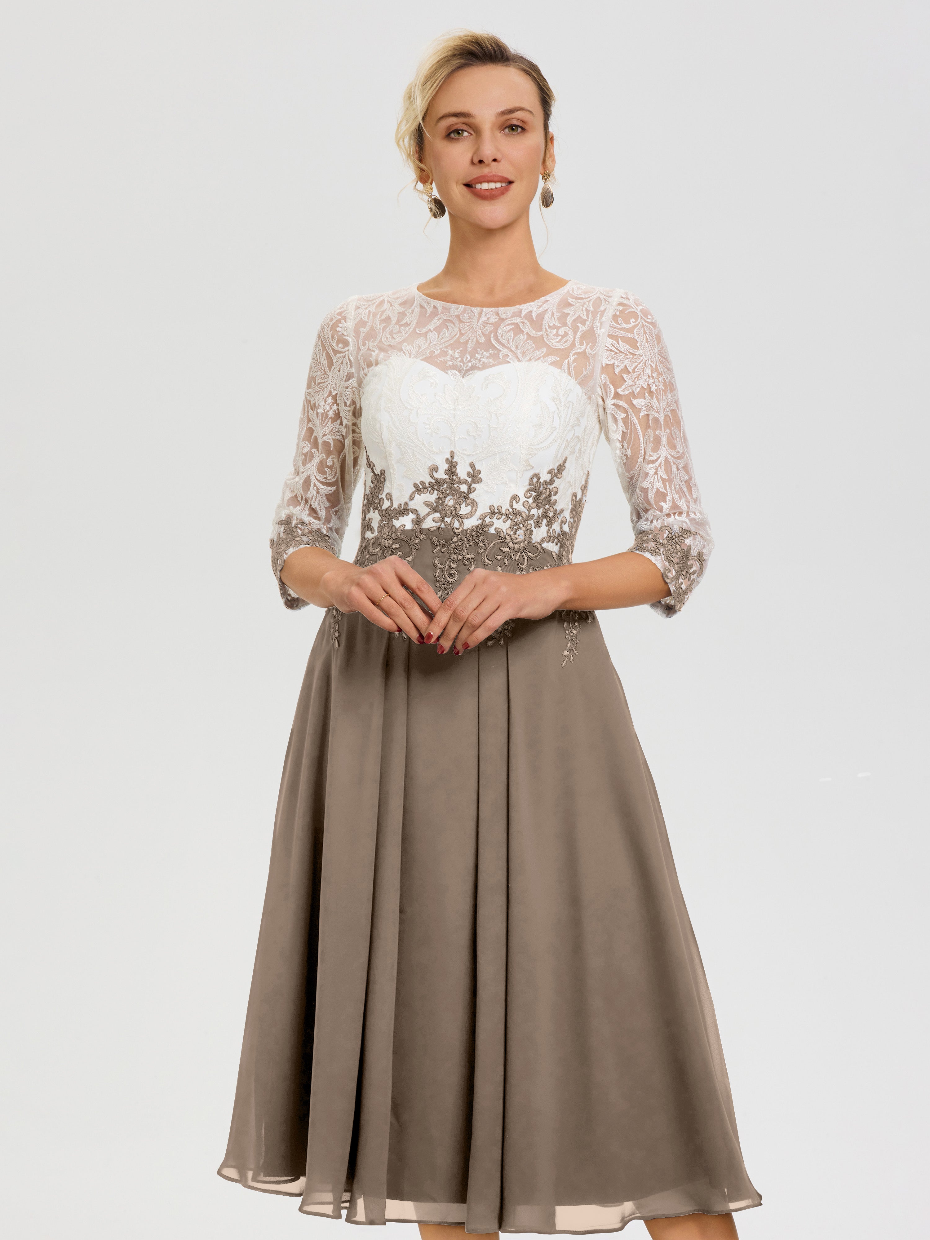 Robes De Mère De Mariée Taupe Col Rond Mousseline & Dentelle 3/4 Manches Robe Mère Mariée