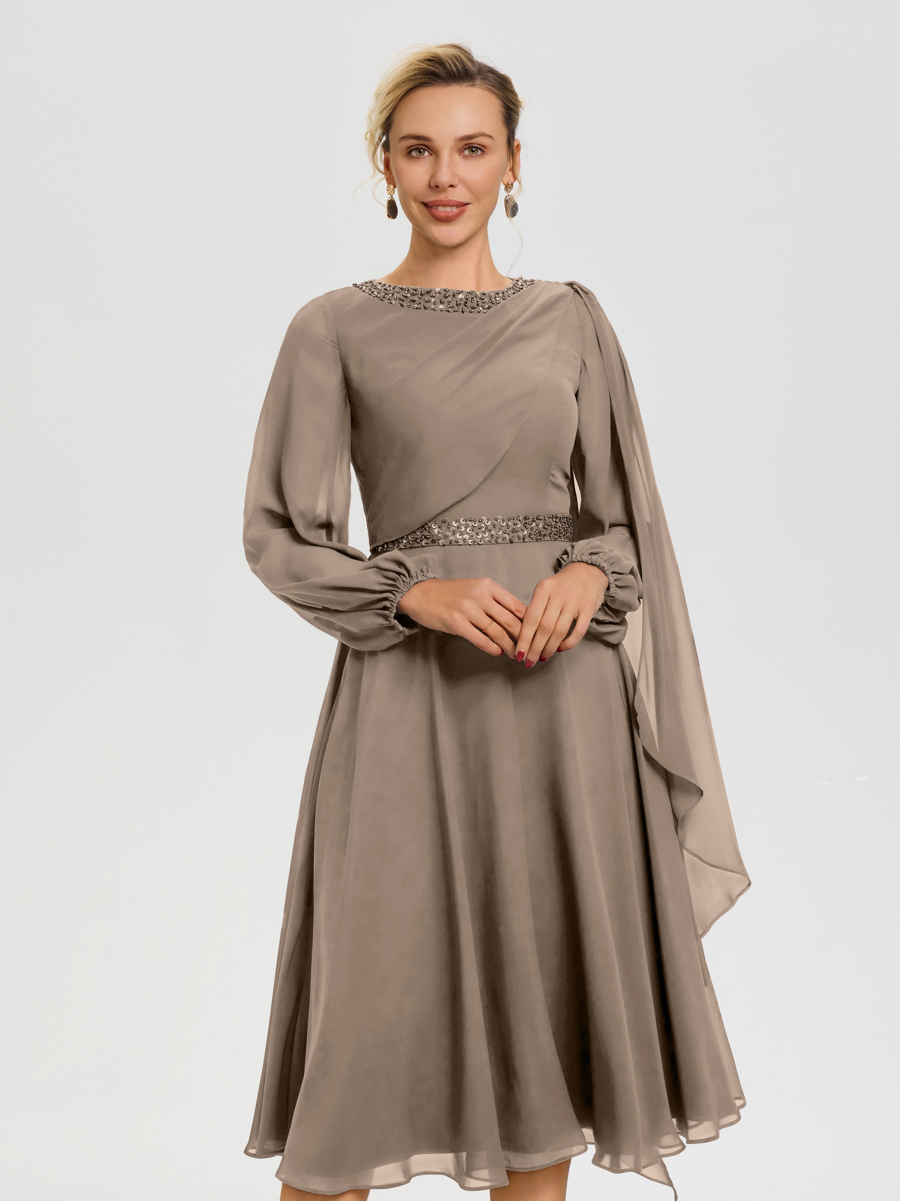 Robe Mère De La Mariée Chic Taupe Col Rond Manches Longues Mousseline Robe De Mère Du Marié