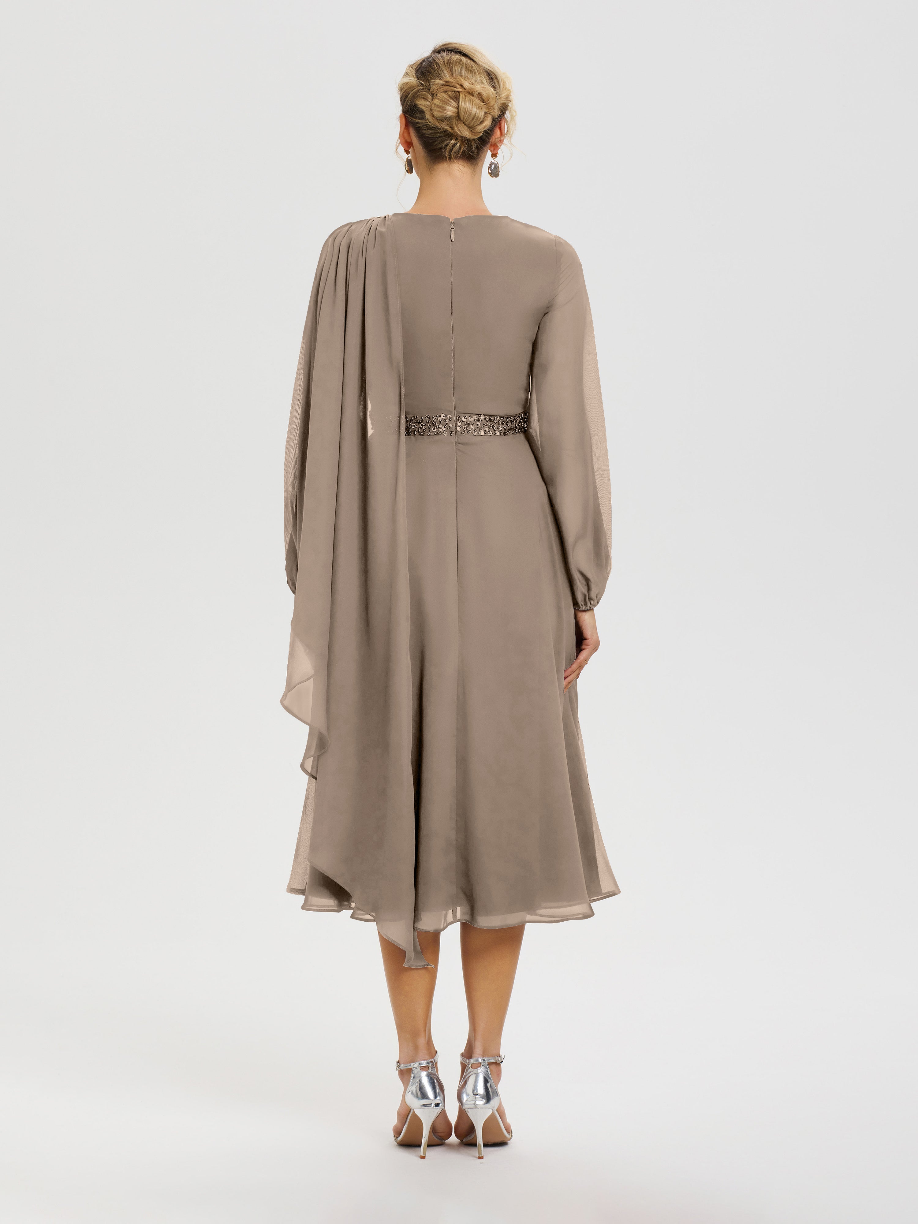 Robe Mère De La Mariée Chic Taupe Col Rond Manches Longues Mousseline Robe De Mère Du Marié