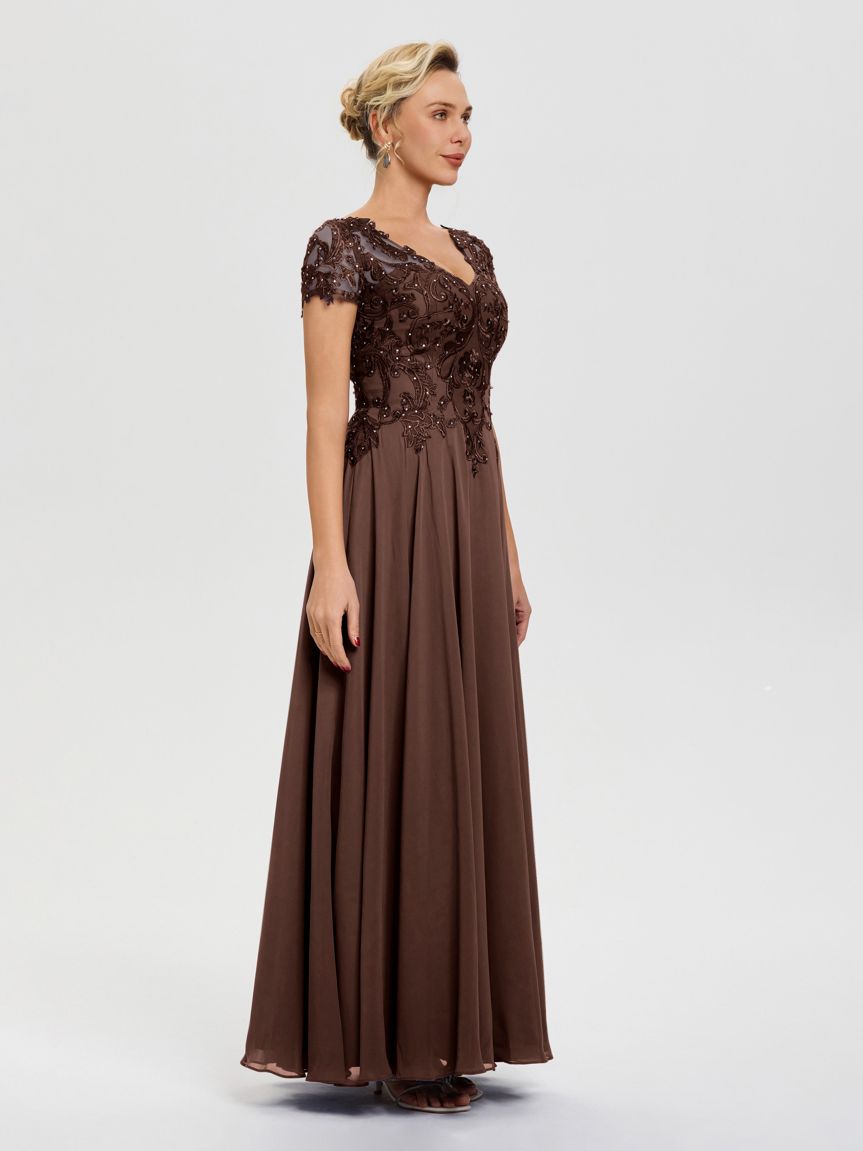Robe De La Mère De La Mariée Chocolat Col V Mousseline & Dentelle Robe Mère De La Mariée Moderne