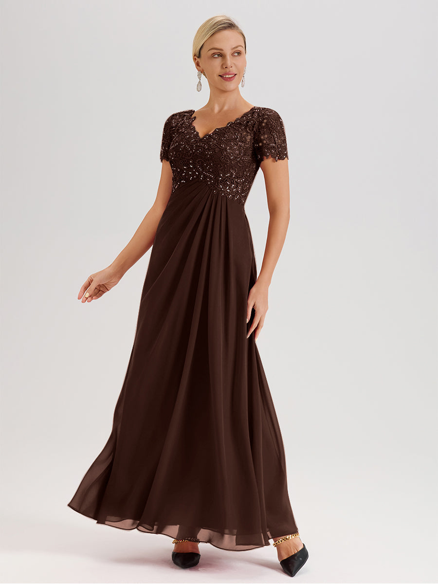Cicinia Tenue Mère De La Mariée Très Chic En Chocolat Dentelle Et Mousseline Avec Mancherons Col V Fluide Trapèze