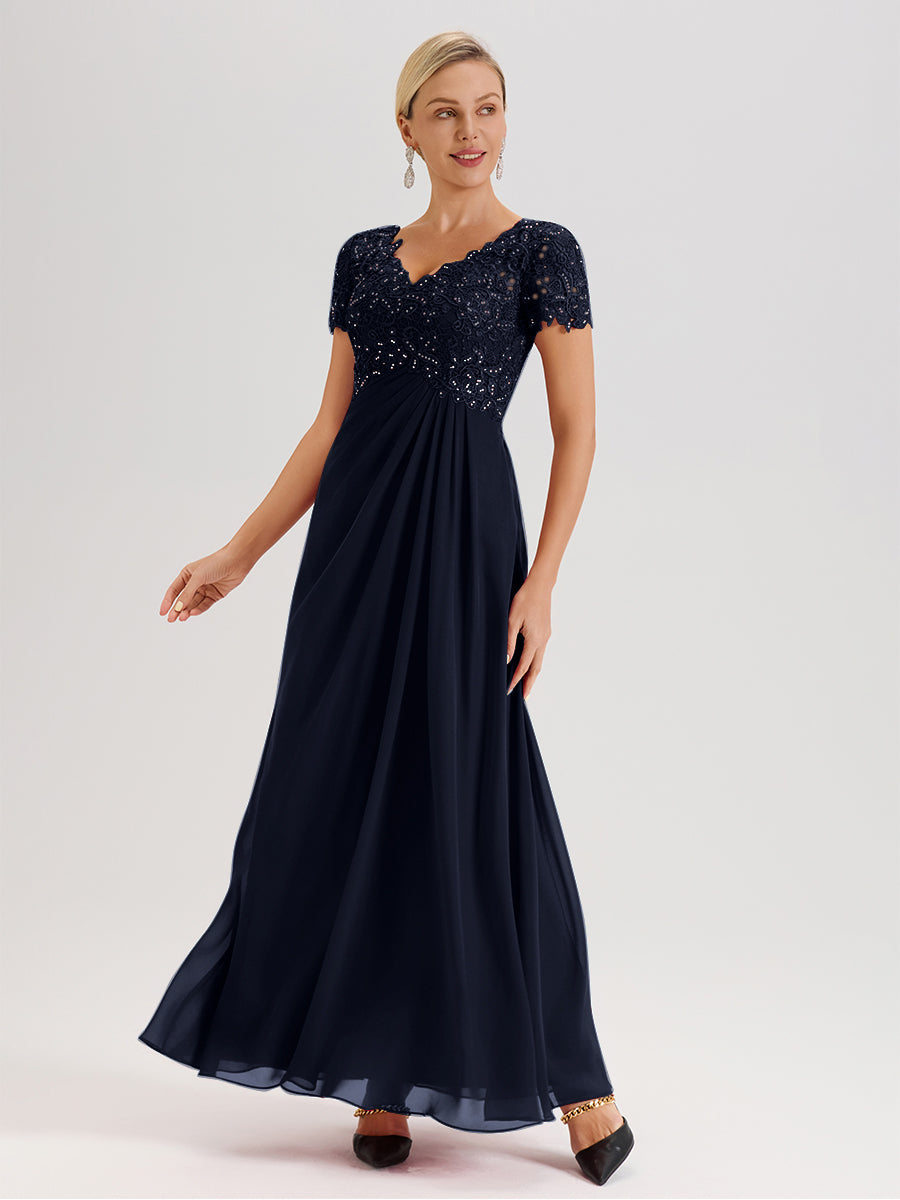 Cicinia Tenue Mère De La Mariée Très Chic Bleu Marine Dentelle Et Mousseline Avec Mancherons Col V Fluide Trapèze