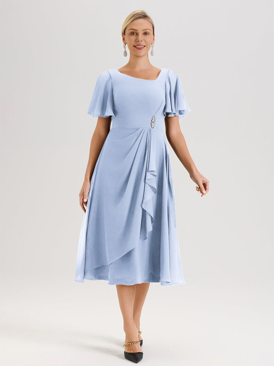 Cicinia Robe Mère De La Mariée Bleu Ciel En Mousseline Avec Encolure Irrégulière Manches Courtes Longueur Mi-Mollet
