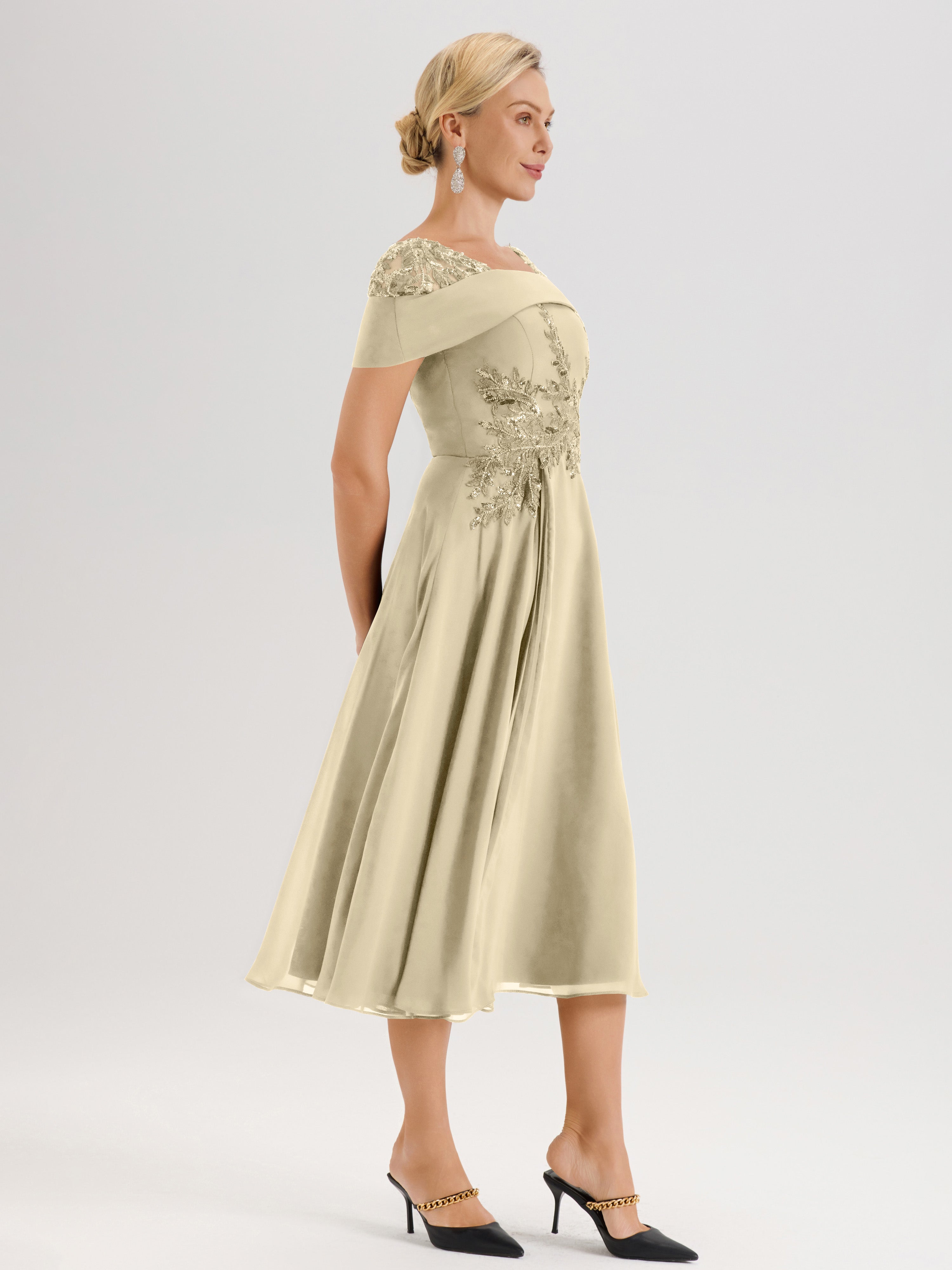 Cicinia Robe Trapèze Pour Mère De La Mariée Couleur Champagne En Mousseline Et Dentelle Col Carré Manches Courtes Longueur Mi-Mollet