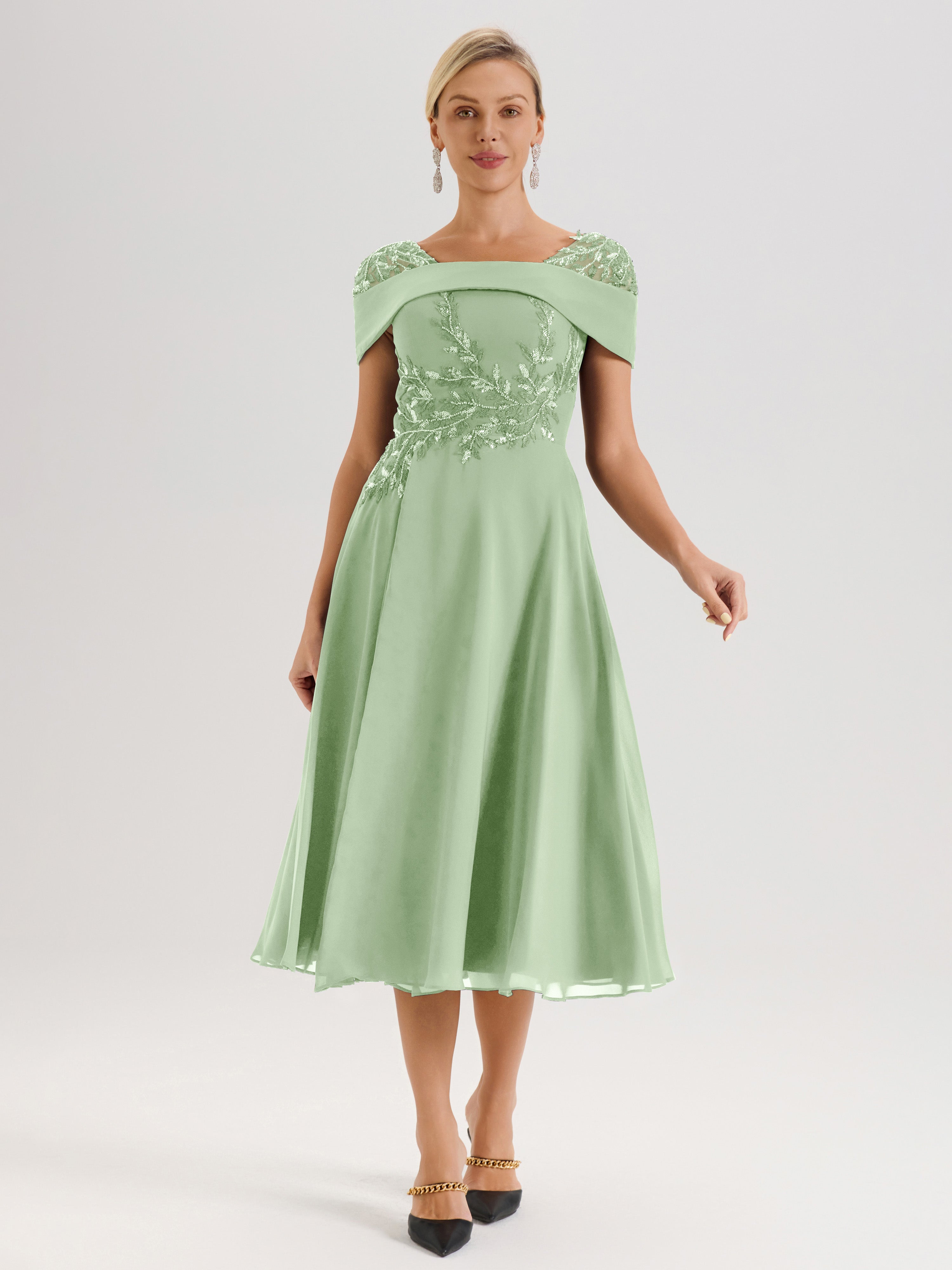 Cicinia Robe Trapèze Pour Mère De La Mariée Vert Sauge Poussiéreux En Mousseline Et Dentelle Col Carré Manches Courtes Longueur Mi-Mollet