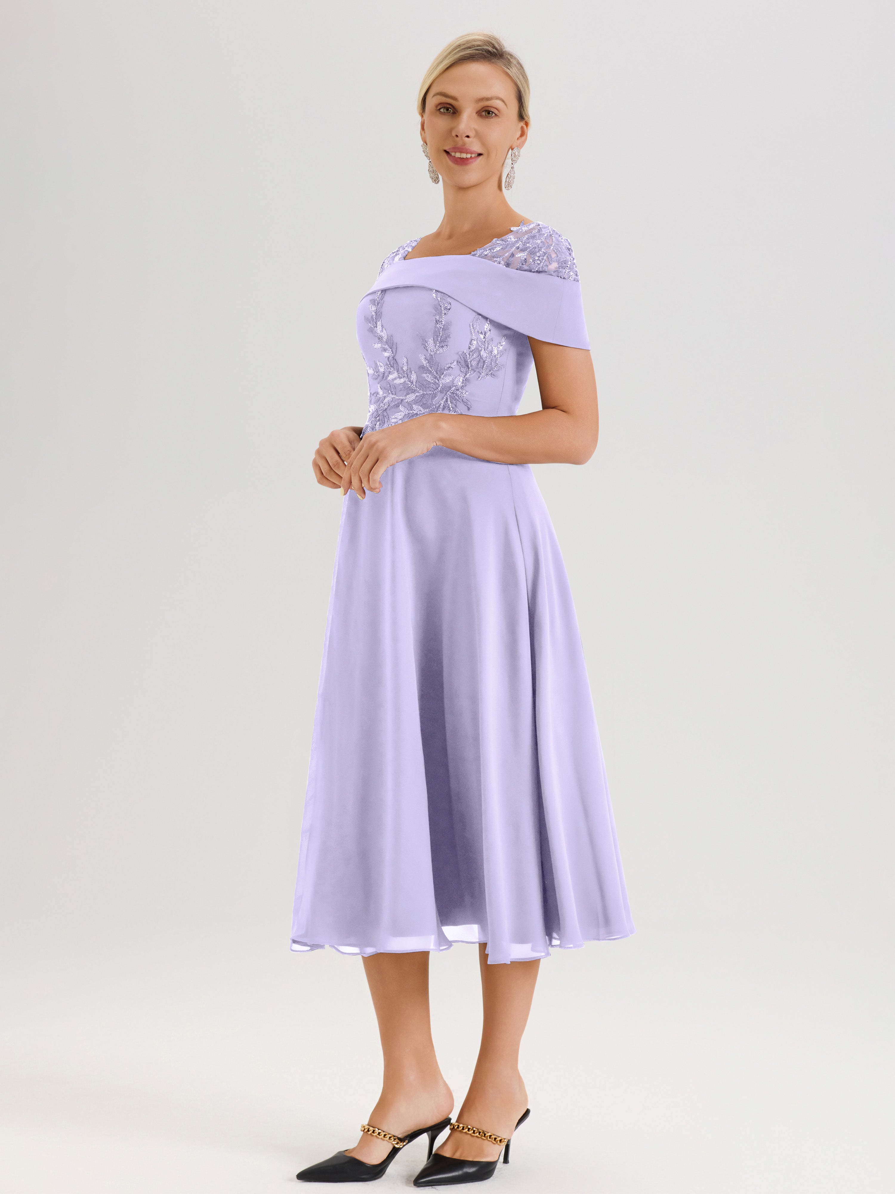 Cicinia Robe Trapèze Pour Mère De La Mariée Lilas En Mousseline Et Dentelle Col Carré Manches Courtes Longueur Mi-Mollet